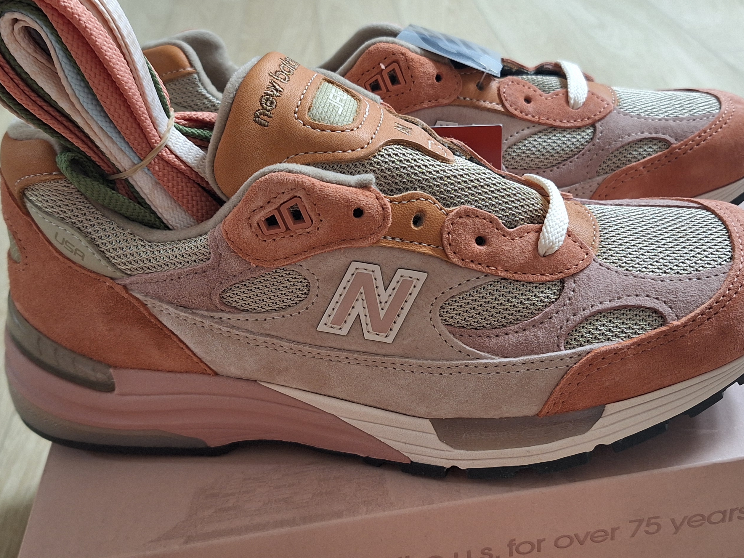 New Balance x Joe Freshgoods 992 Made in USA Aged Well 착용 스타일 - 5