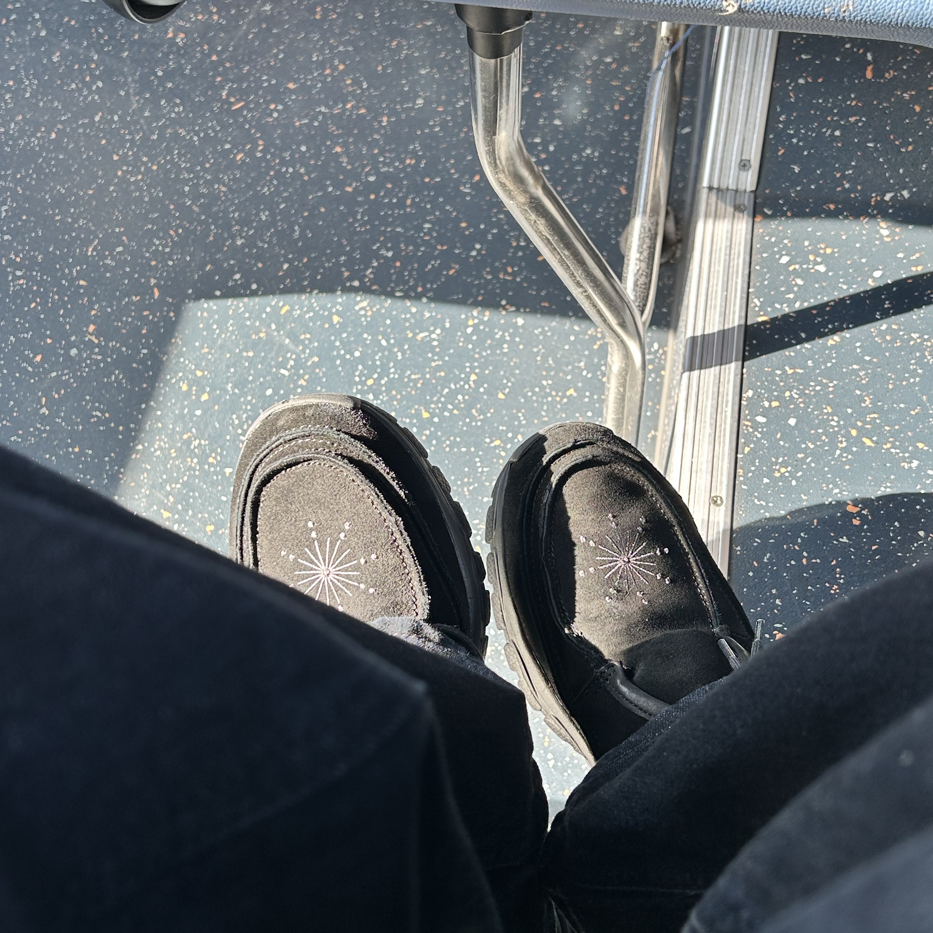 [KREAM 단독] Millo Archive X Negative Three Crescendo Desert Boots Black 착용 스타일