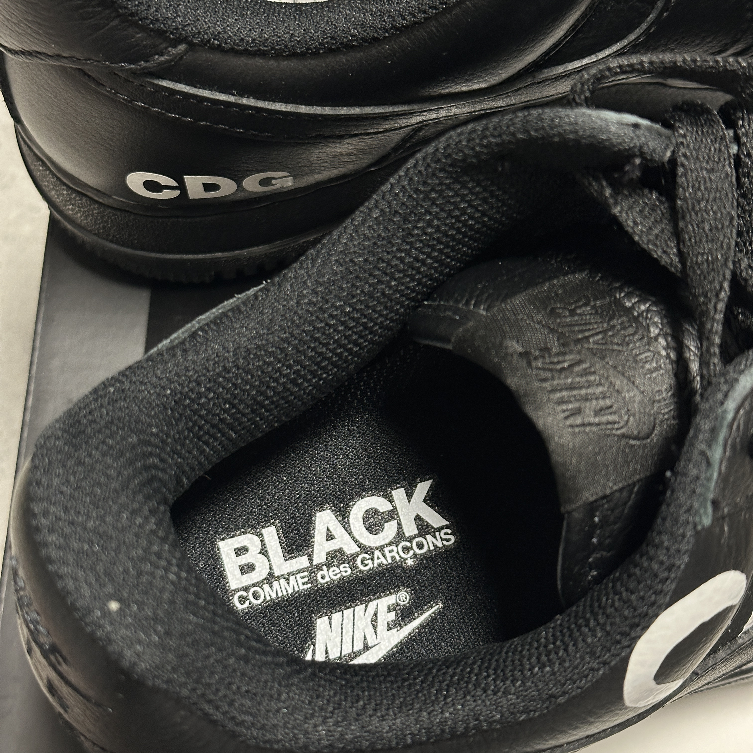 Nike x Comme des Garcons Black Air Force 1 Low Retro SP Black 착용 스타일 - 5