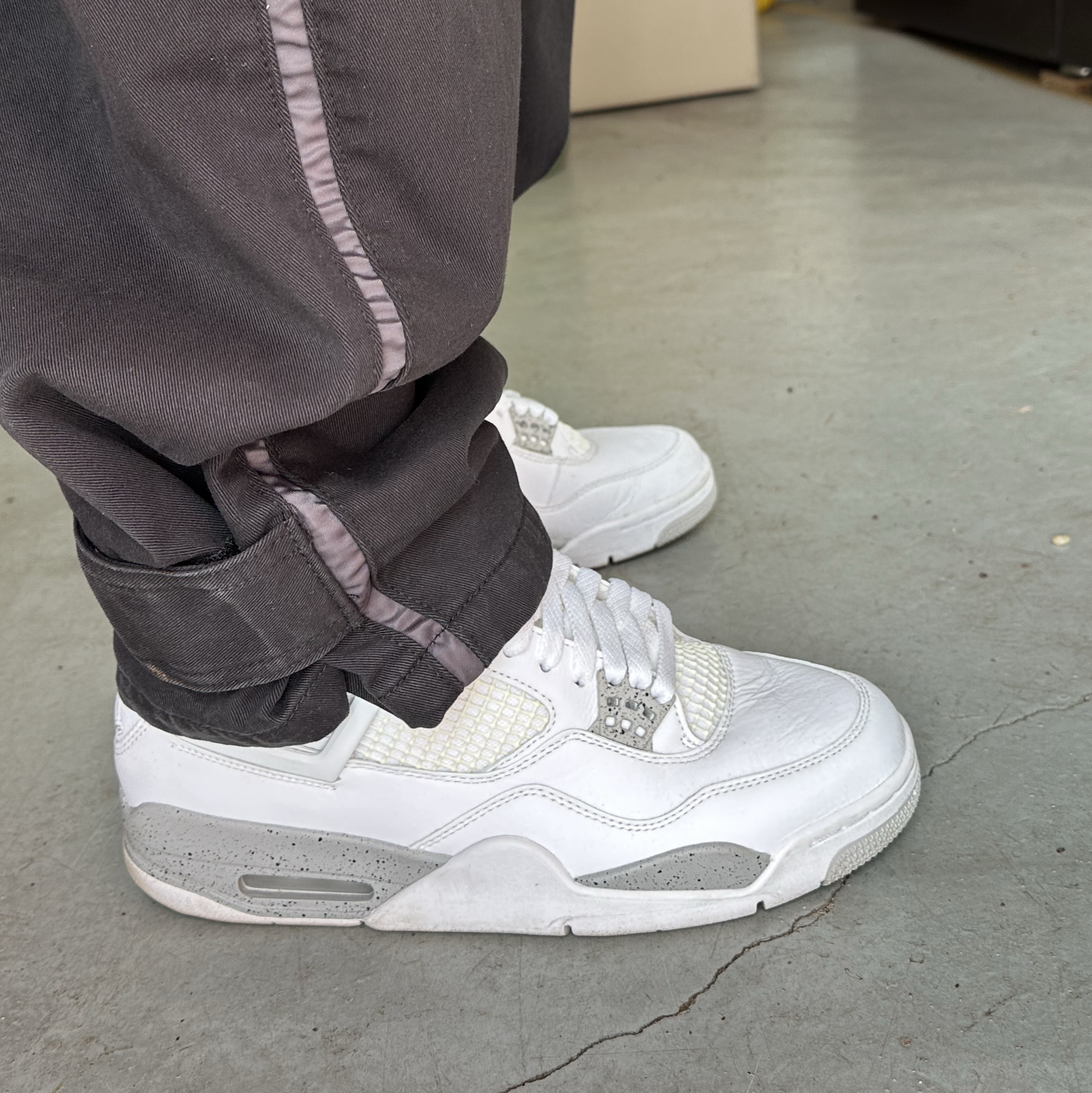 Jordan 4 Retro Tech White 착용 스타일