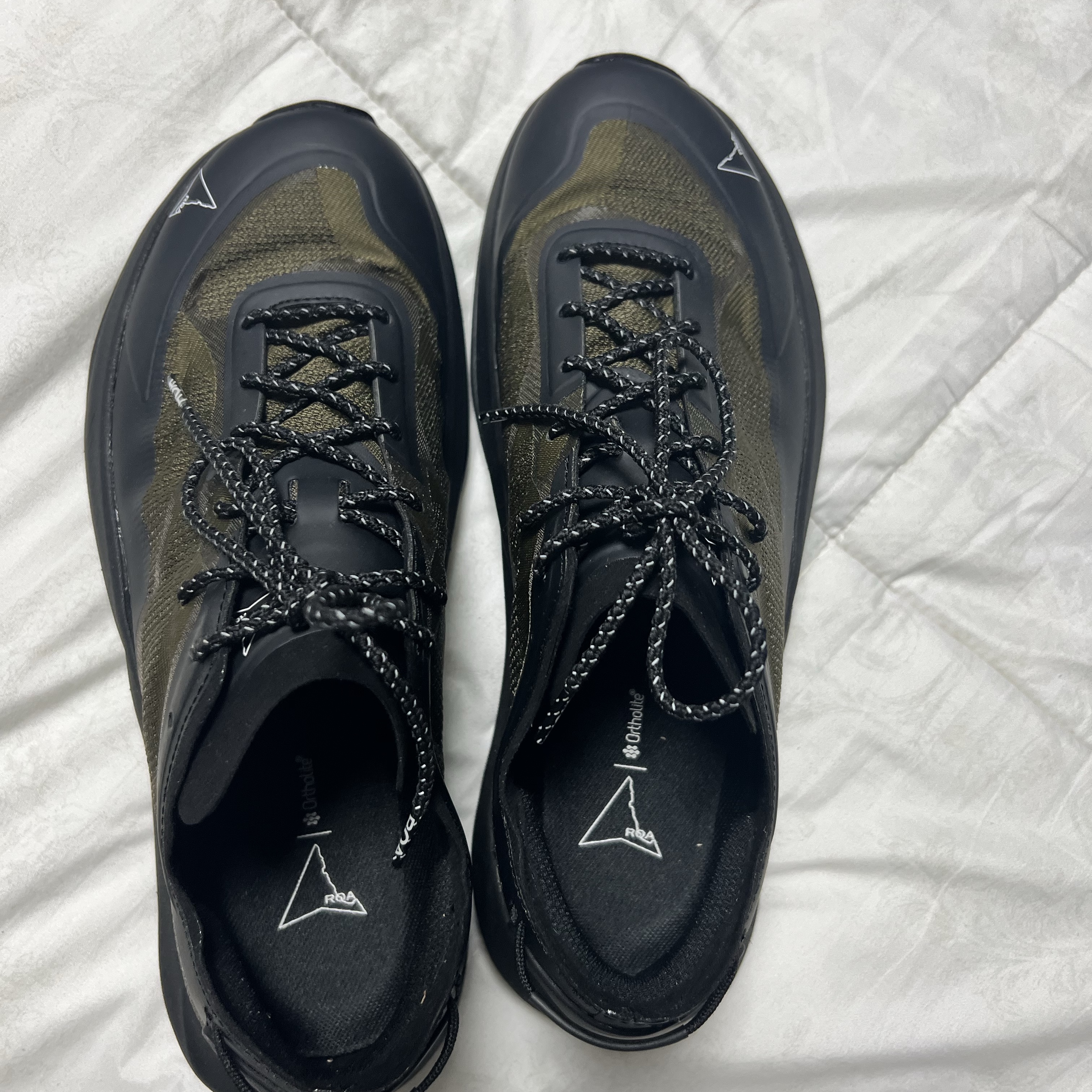 Roa Sella Olive Black 착용 스타일 - 2
