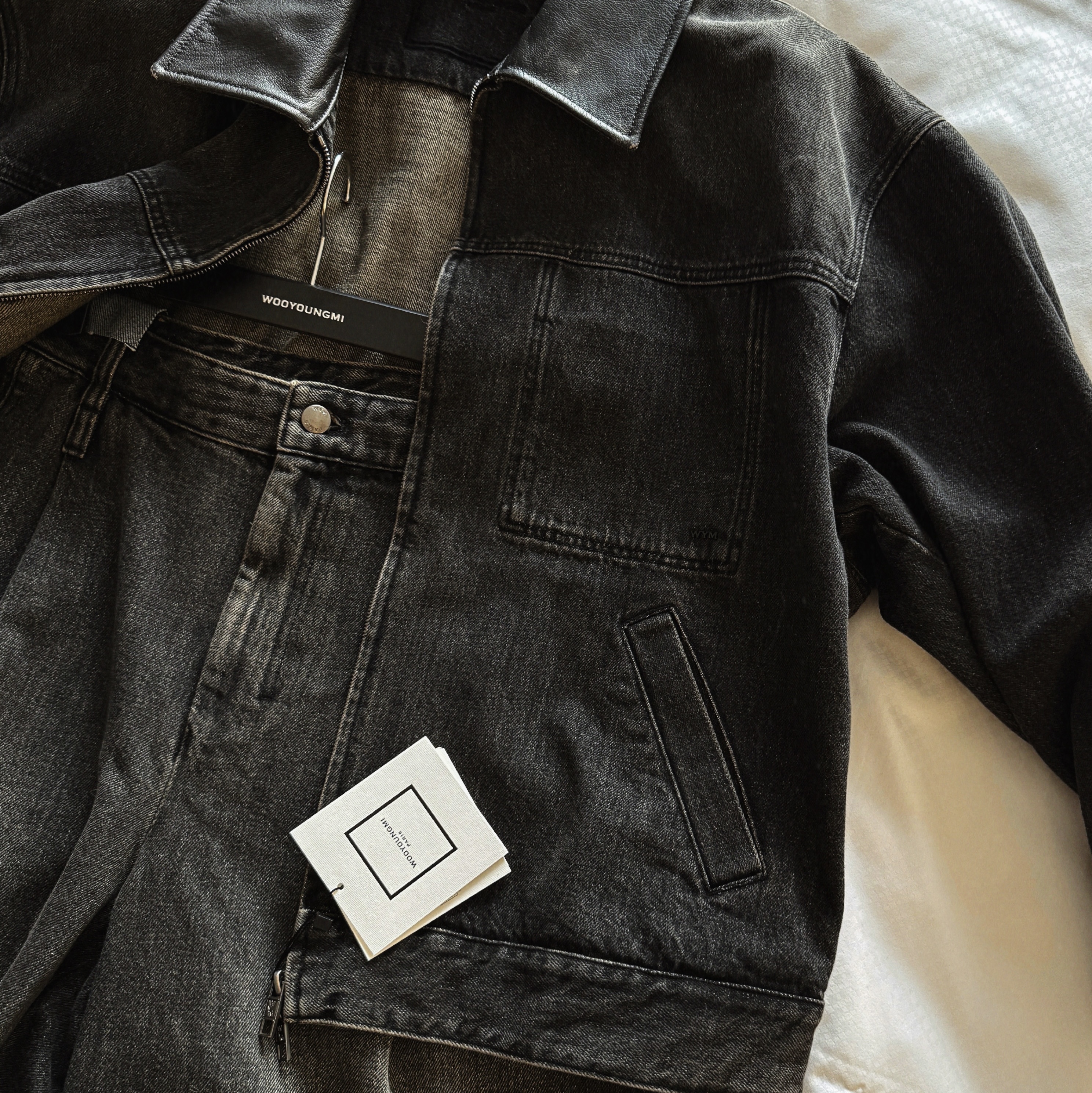 Wooyoungmi Leather Collar Denim Jacket Grey - 25SS, Wooyoungmi One Tuck Washing Denim Shorts Grey - 25SS 착용 스타일 - 2