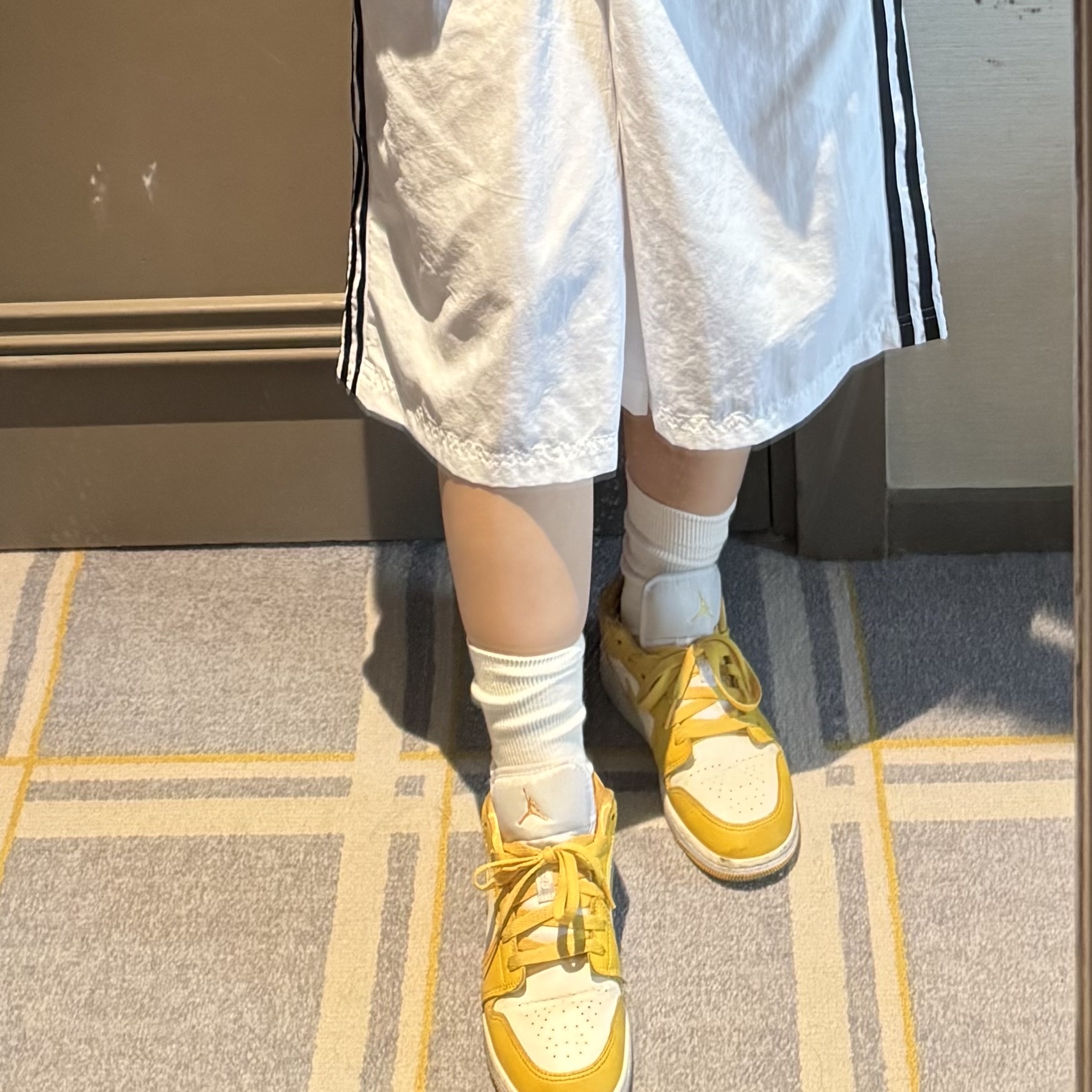 (GS) Jordan 1 Low Pollen 착용 스타일