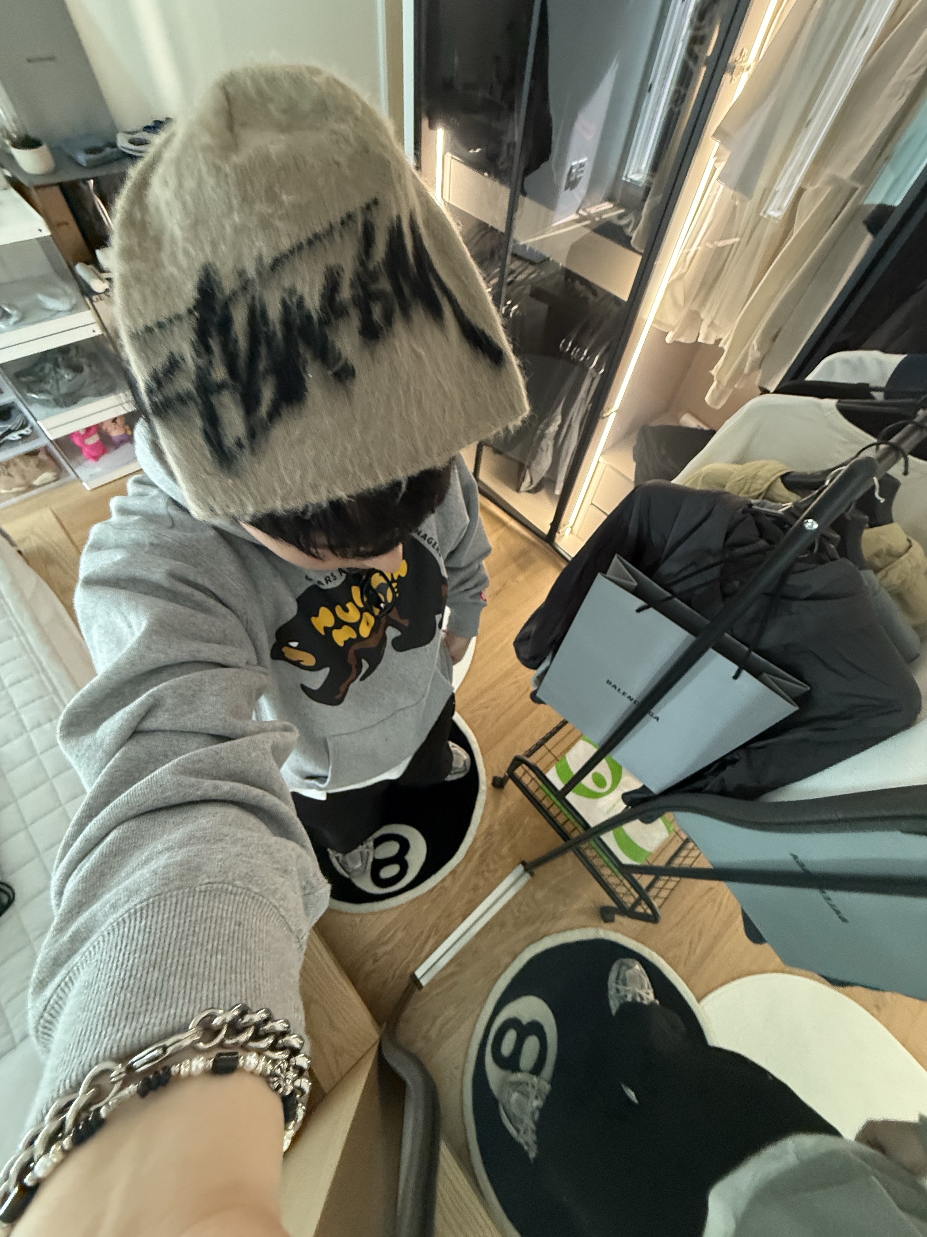Human Made Heavyweight Hoodie #1 Gray, Balenciaga BB Icon Gourmette Bracelet Antique Silver 착용 스타일 - 1