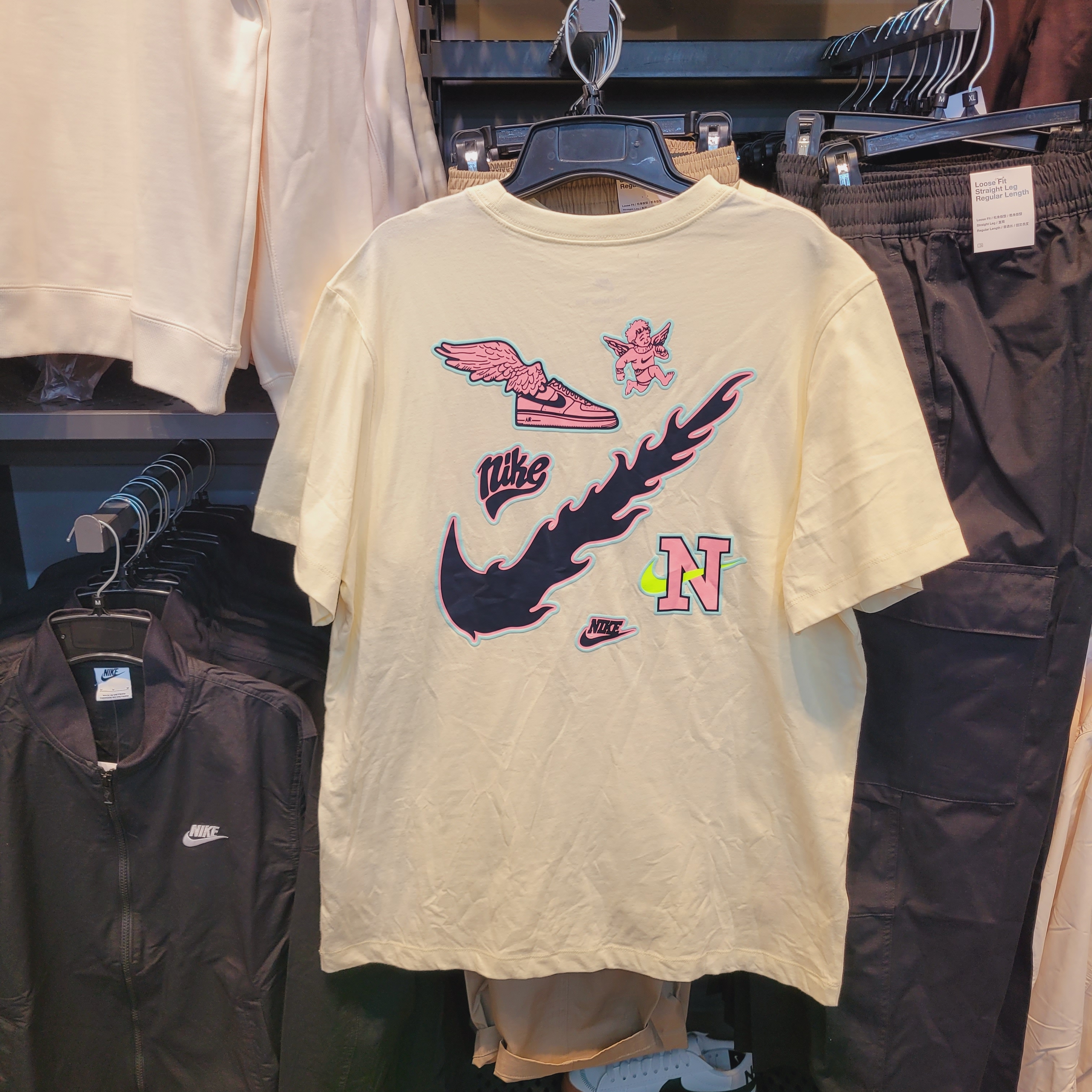 Nike NSW T-Shirt Coconut Milk - Asia 착용 스타일 - 1