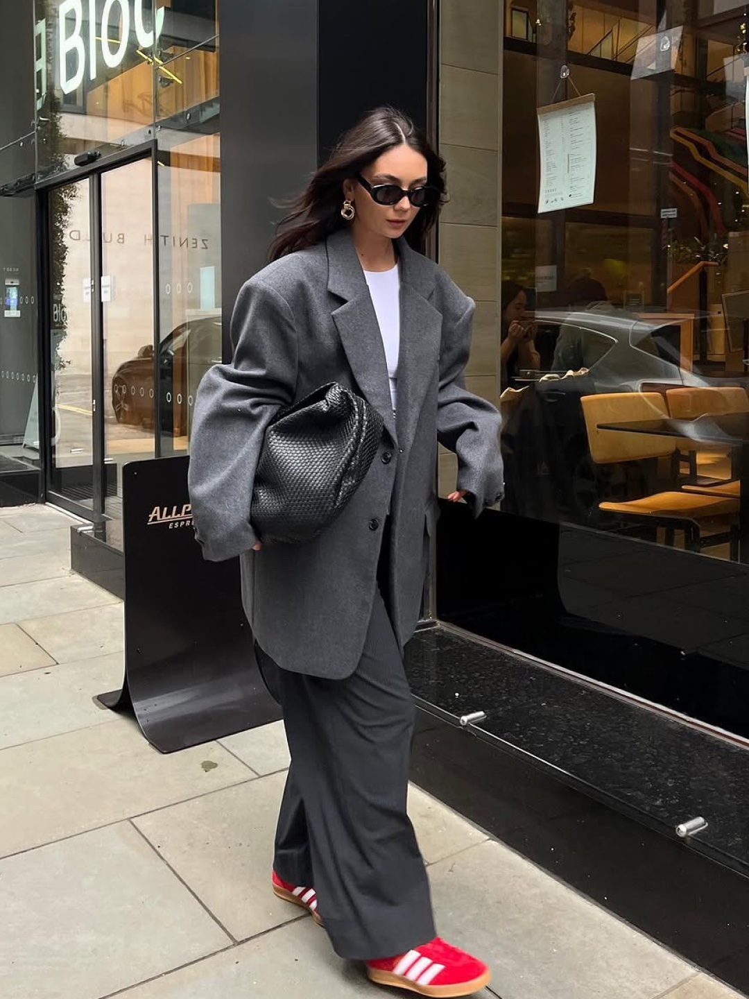 Zara x Ader Error Striped Oversize Blazer Grey, Suade Two Tuck Stripe Slacks Gray 착용 스타일 - 3