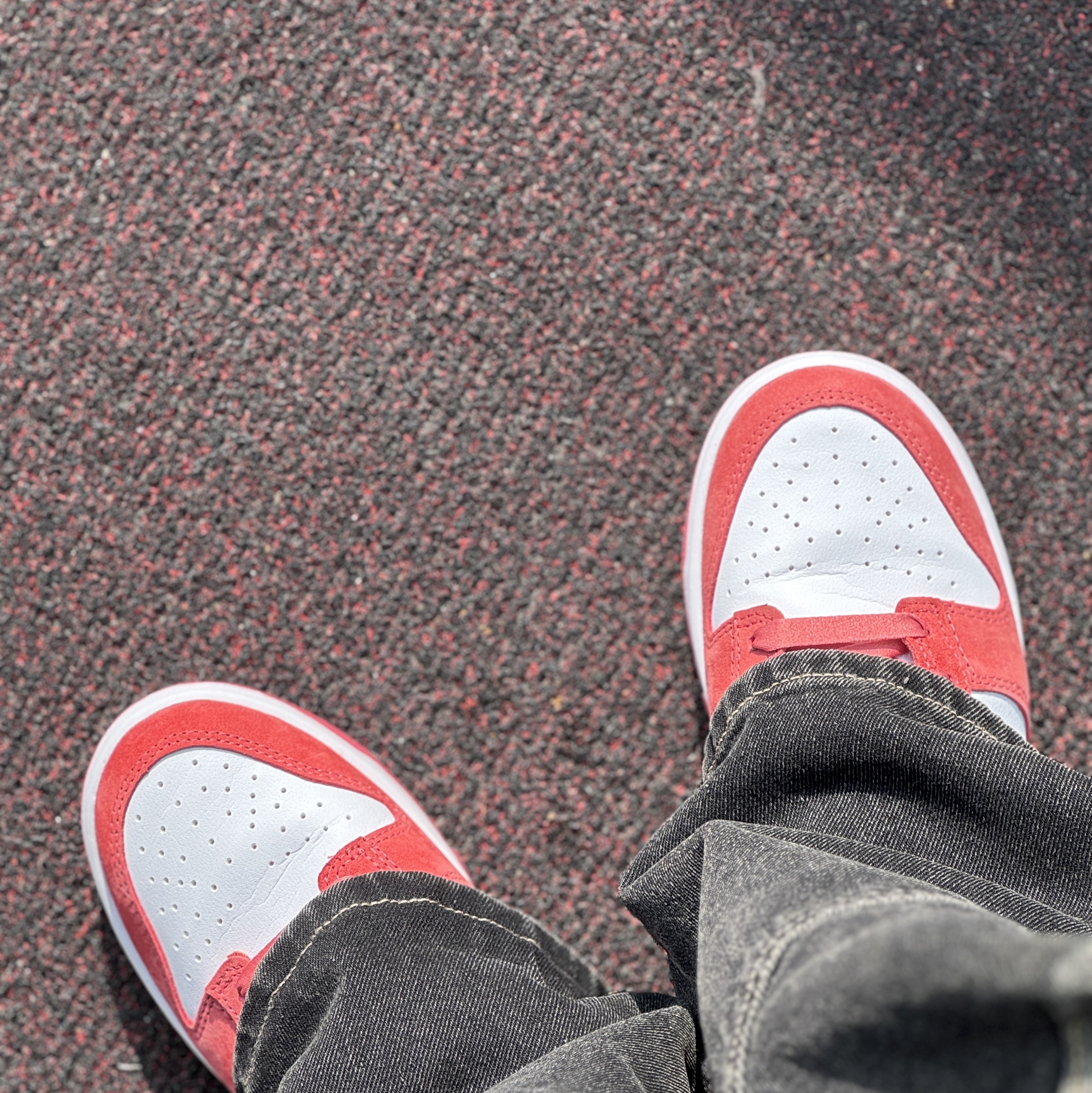 (W) Nike Dunk Low Valentine Day White Adobe 착용 스타일
