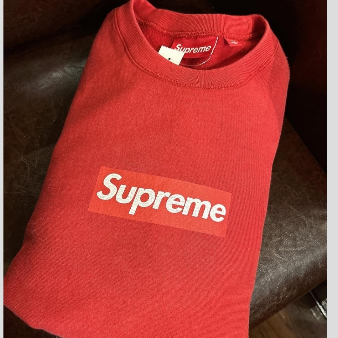 Supreme Washed Box Logo Crewneck Red - 25SS 착용 스타일 - 3