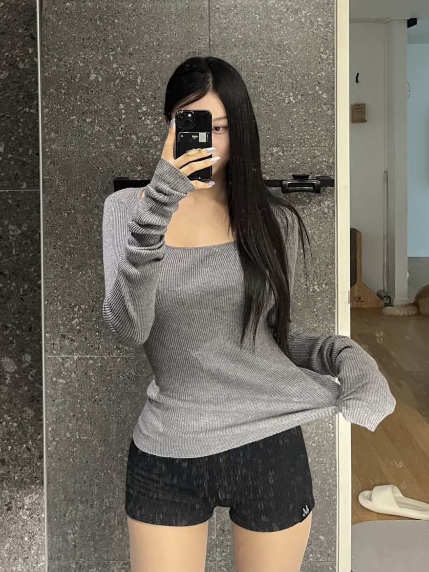 MUCENT Keaf Twist Knit Micro Pants Black 착용 스타일 - 1