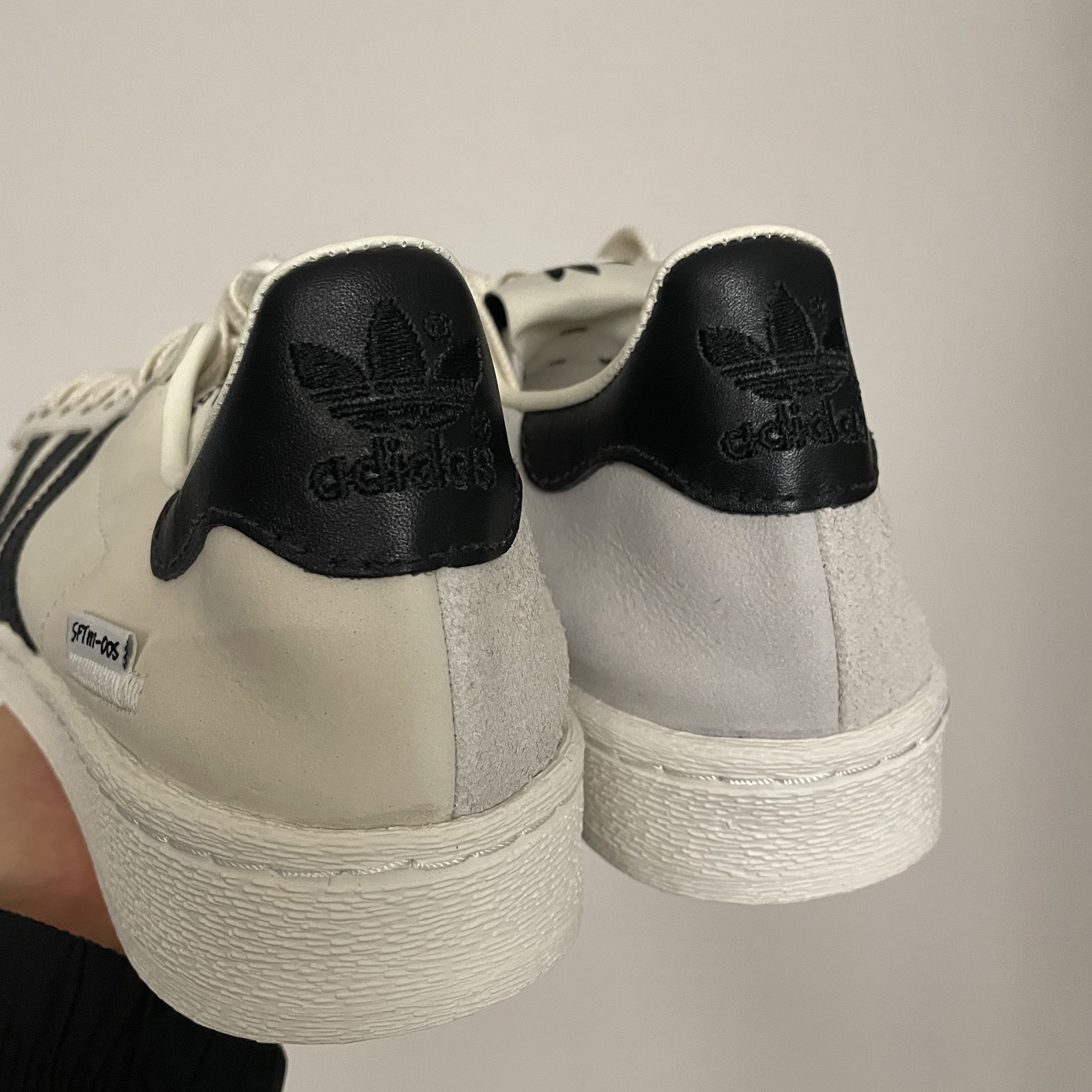 Adidas x Song for the Mute Superstar 82 Cream White Core Black 착용 스타일 - 2