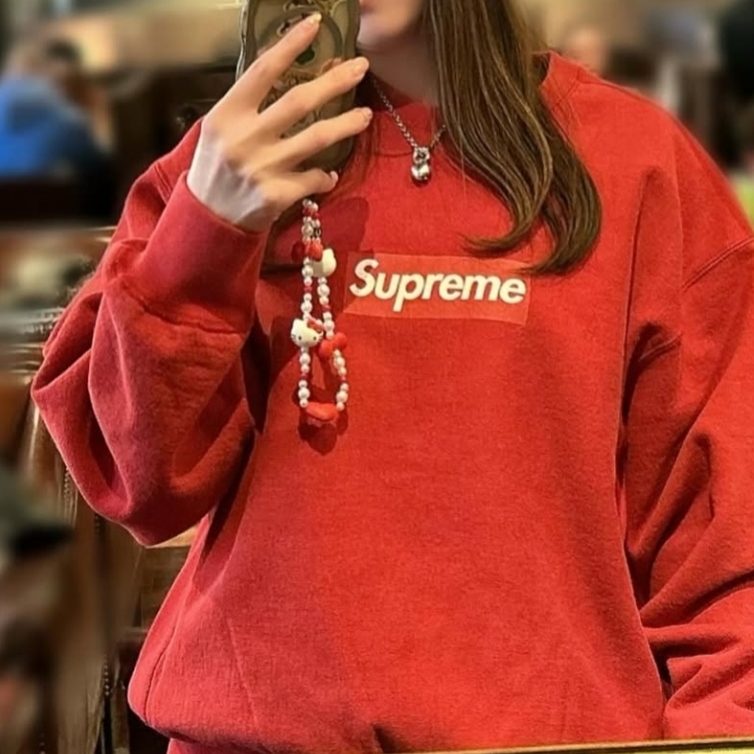 Supreme Washed Box Logo Crewneck Red - 25SS 착용 스타일 - 1