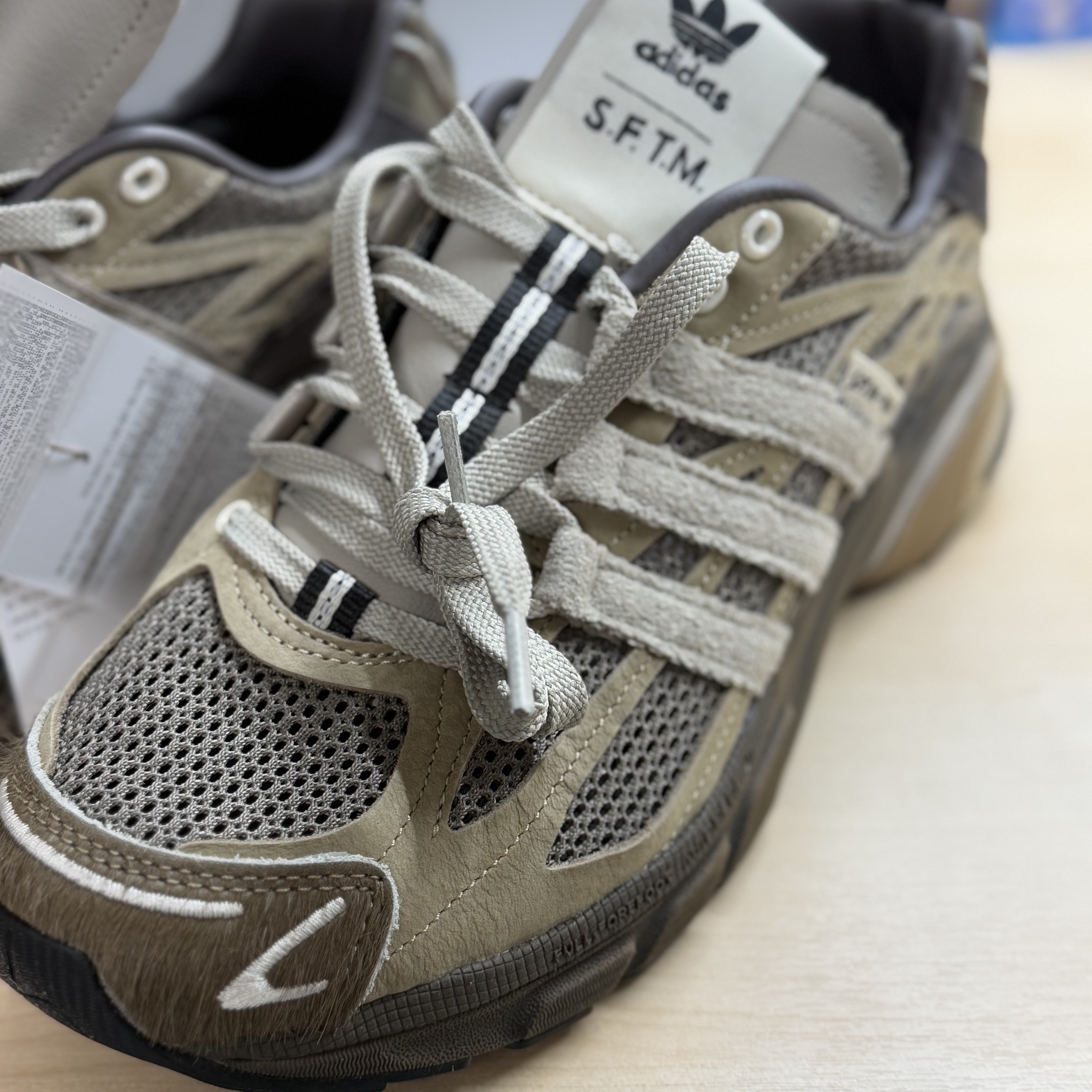 Adidas x Song for the Mute Adistar Cushion Simple Brown 착용 스타일 - 3