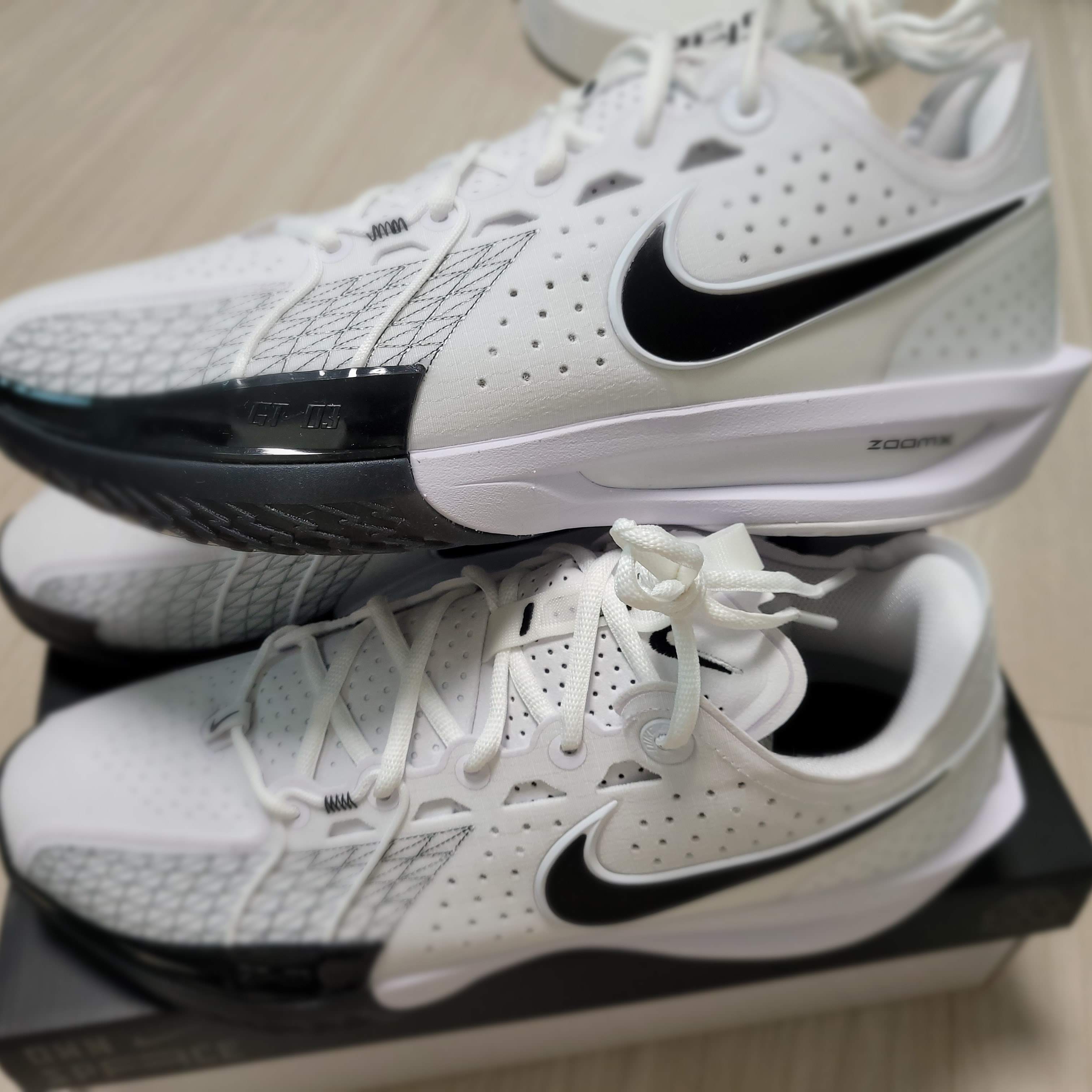 Nike Air Zoom G.T. Cut 3 EP White Black 착용 스타일