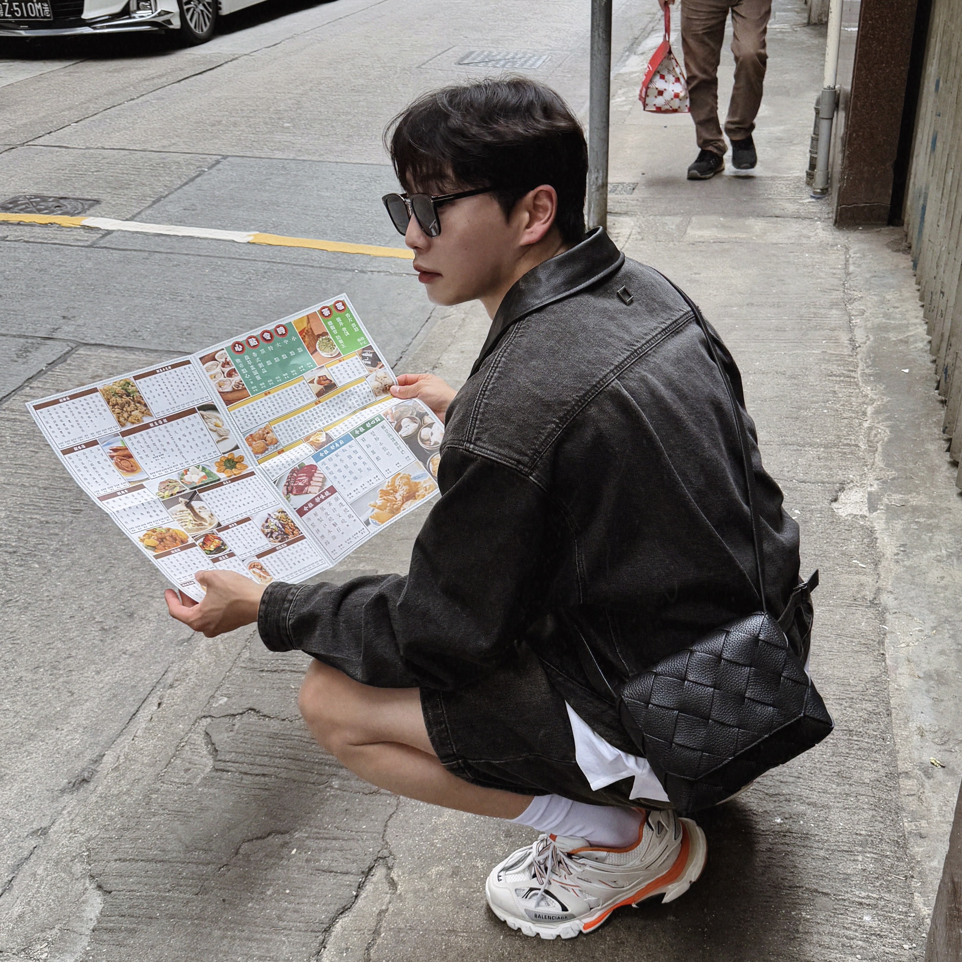 Wooyoungmi Leather Collar Denim Jacket Grey - 25SS, Wooyoungmi One Tuck Washing Denim Shorts Grey - 25SS 착용 스타일 - 3