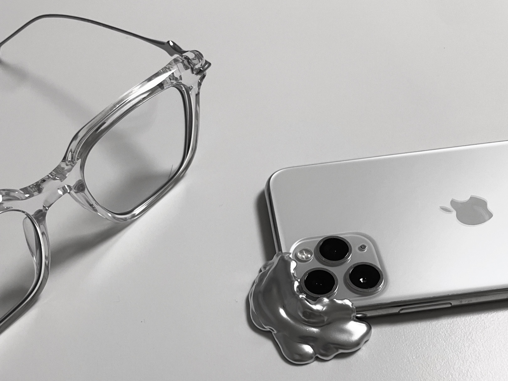 Gentle Monster Ego C1 Translucent Clear 착용 스타일