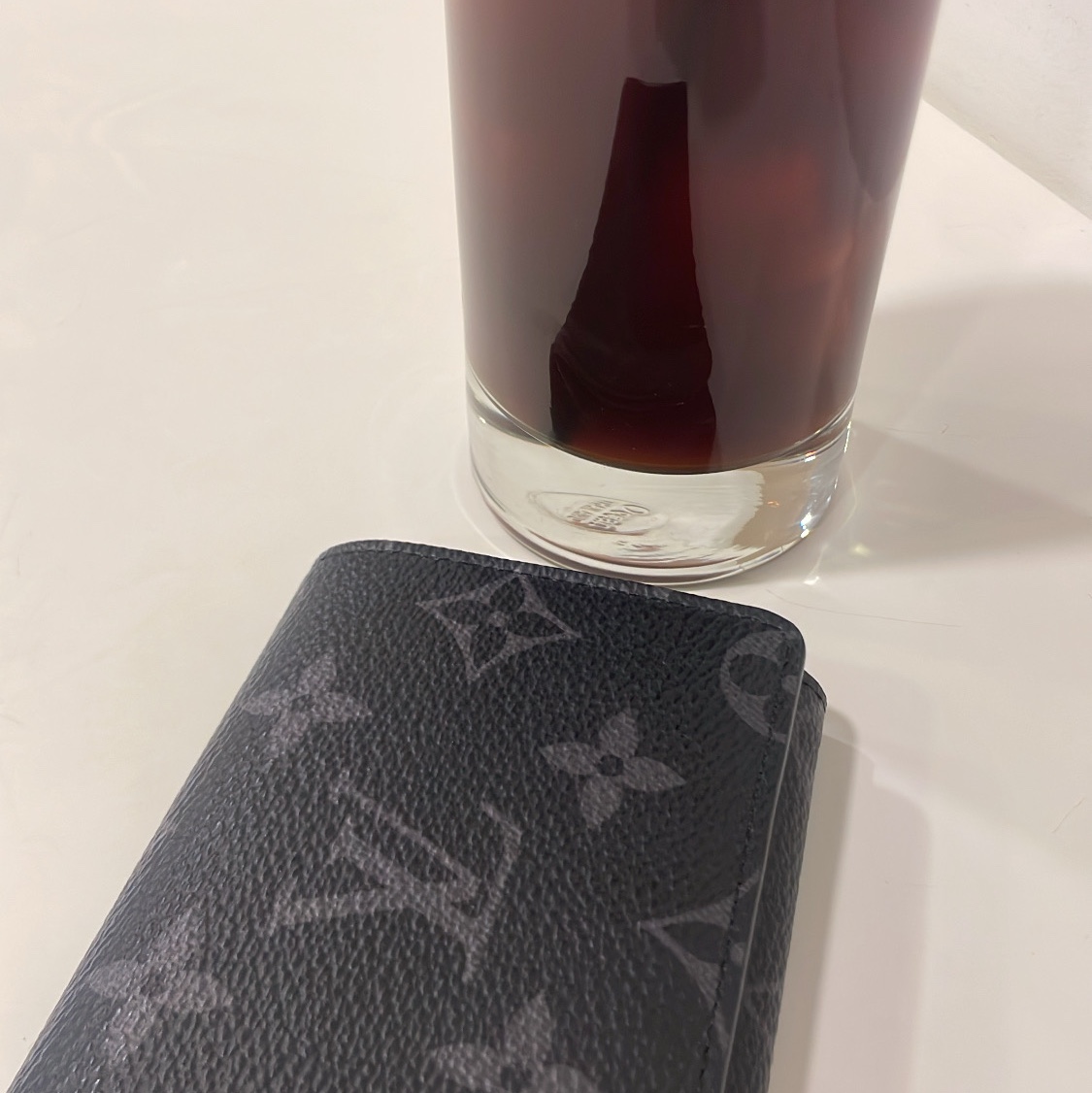 Louis Vuitton Envelope Business Card Holder Monogram 착용 스타일