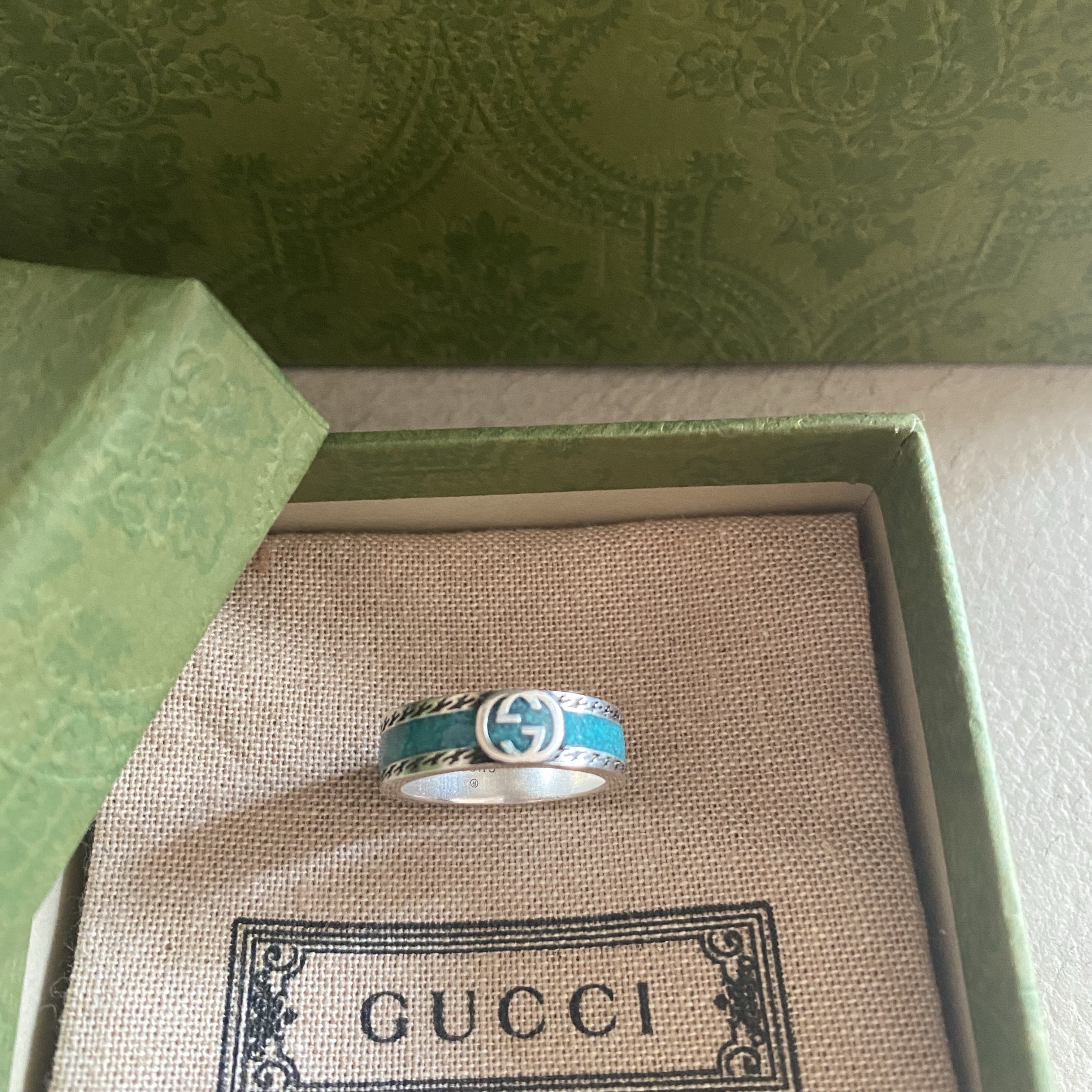 Gucci Ring With Interlocking G Silver Turquoise Enamel 착용 스타일