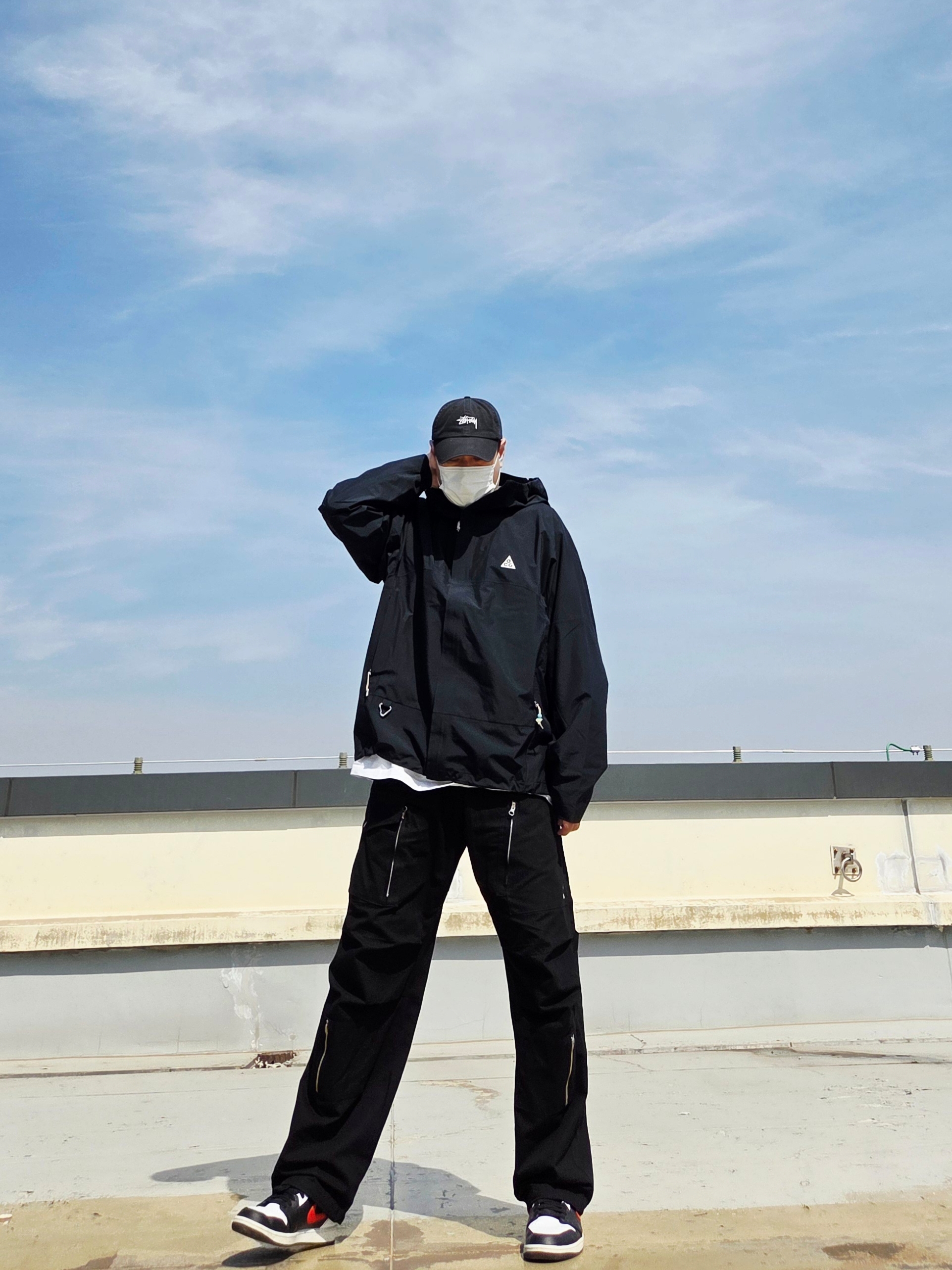 Nike ACG Storm-Fit ADV Cascade Rains Full Zip Jacket Black - Asia, Flavorism Ripstop Parachute Cargo Pants Black 착용 스타일 - 1