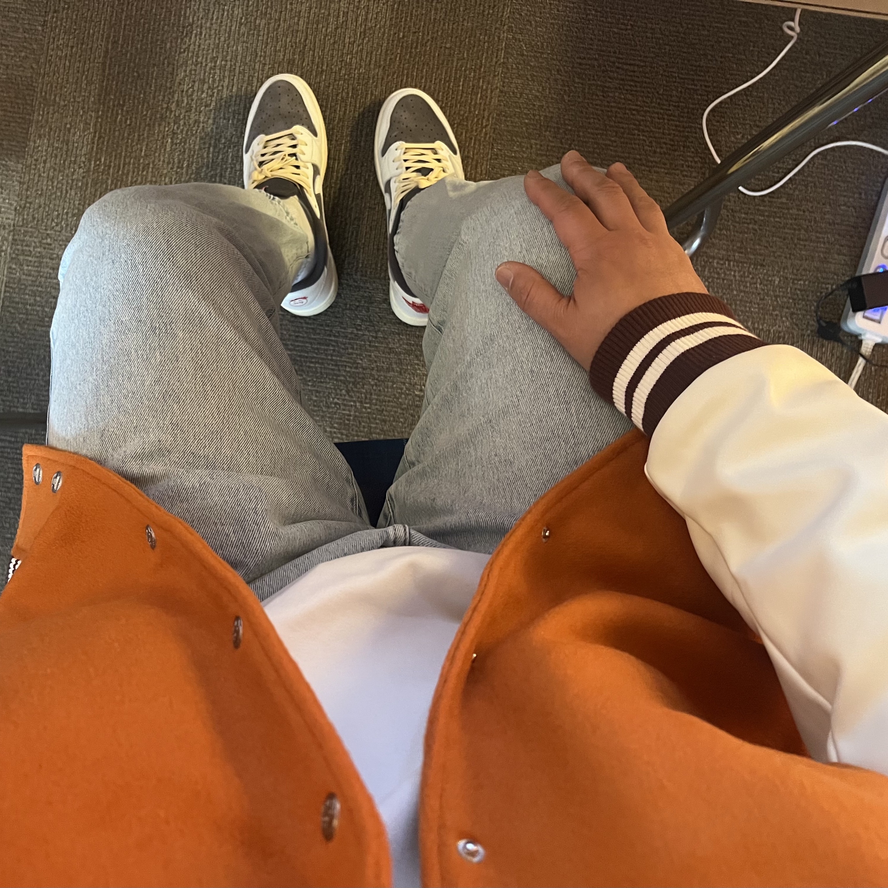 Vandy The Pink Bonsai Varsity Jacket, Supreme x MM6 Maison Margiela Painted Camp Cap White - 24SS 착용 스타일 - 2