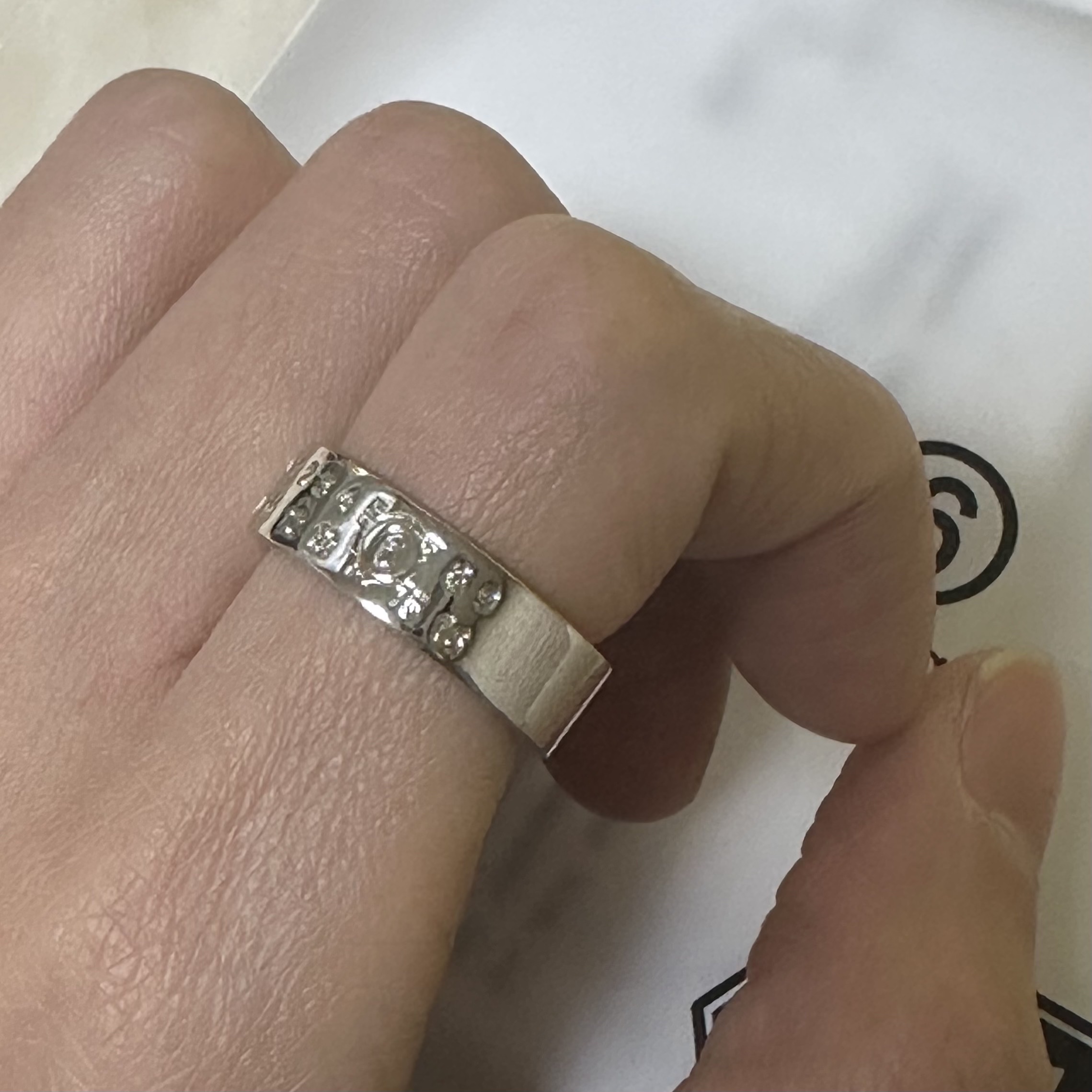 (W) MM6 Maison Margiela Numeric Minimal Signature Ring Polished Silver Palladium 착용 스타일
