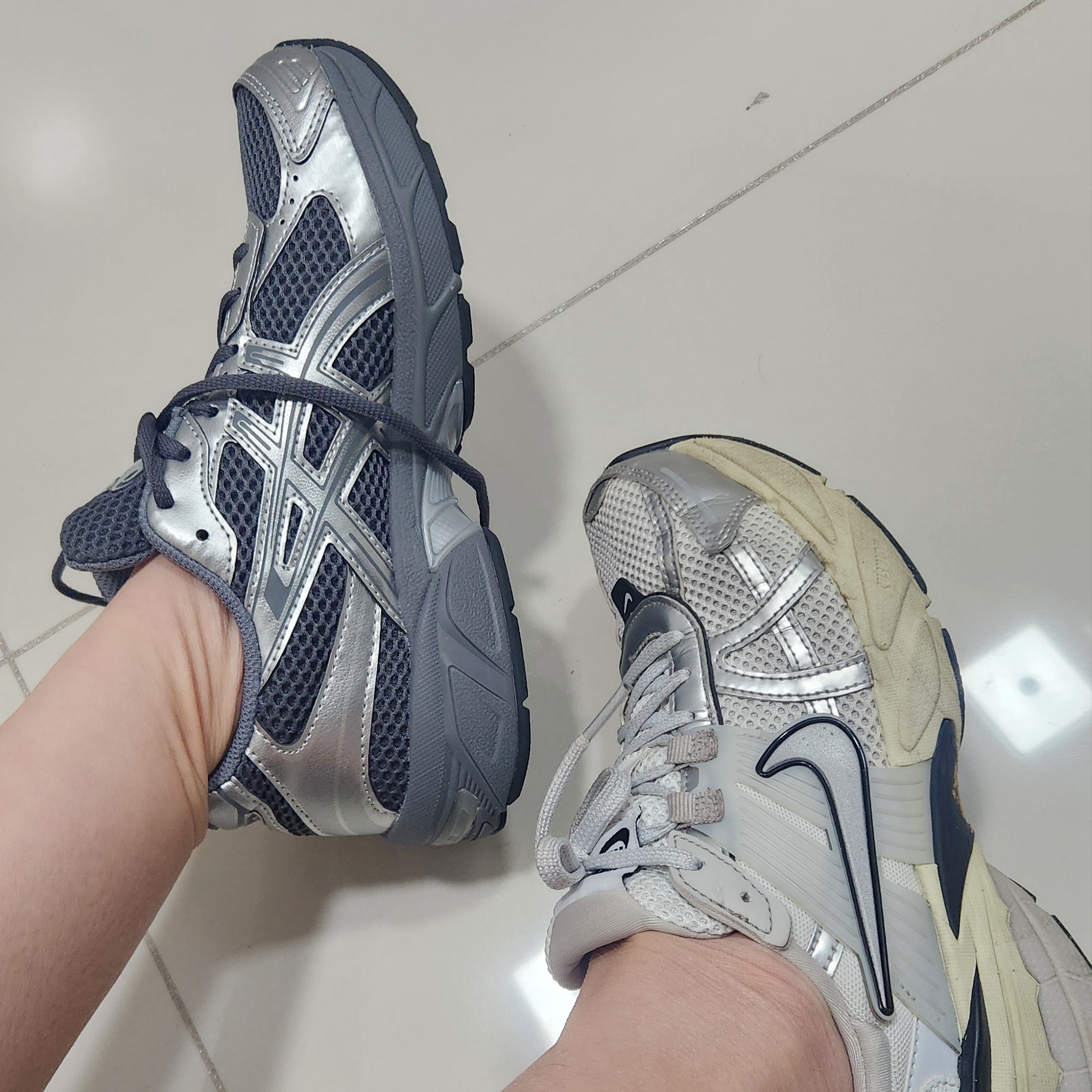 Asics Gel-1130 Steel Grey Pure Silver 착용 스타일 - 3