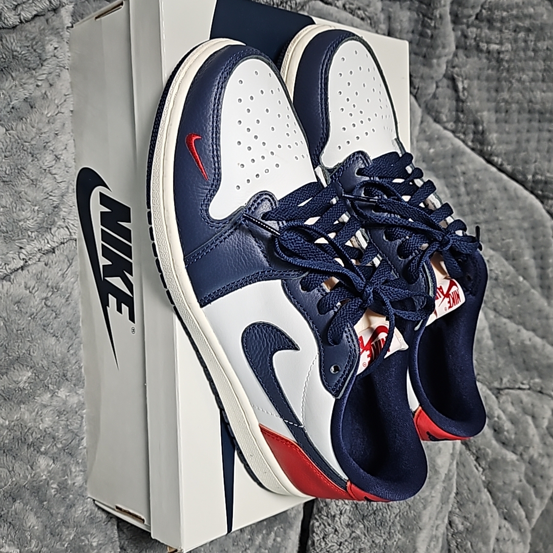 Jordan 1 Retro Low OG Gym Red and Midnight Navy 착용 스타일