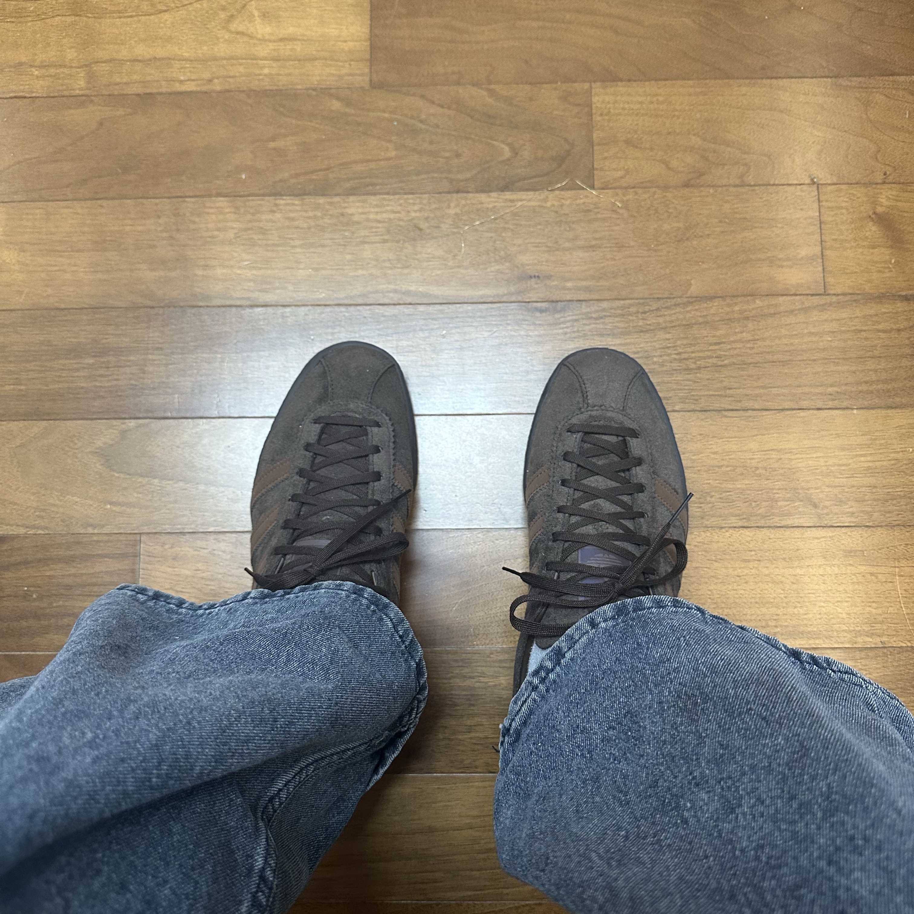 Adidas Tobacco Gruen Dark Brown 착용 스타일 - 2