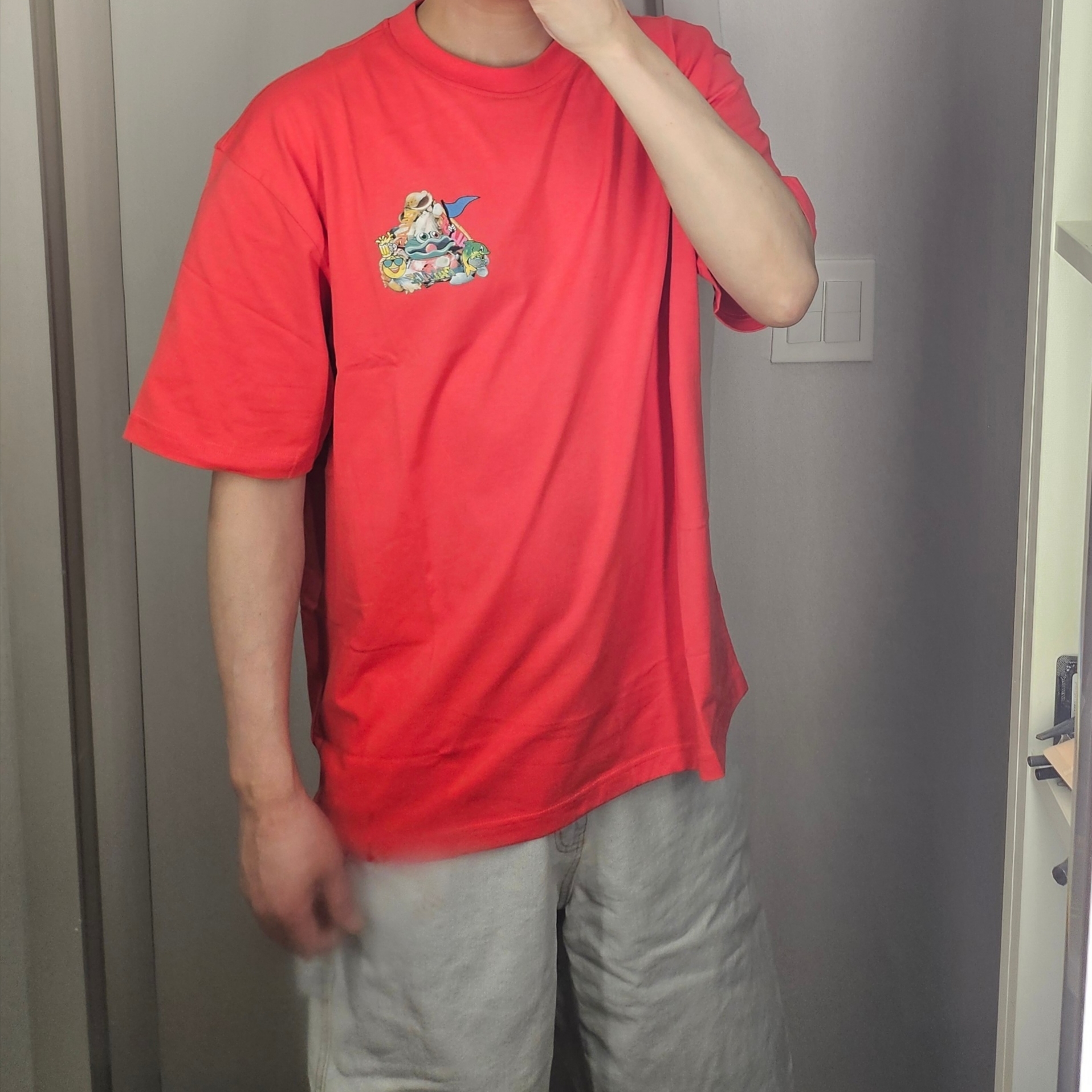 Supreme Tyler The Creator T-Shirt Black - 24FW, Palace P Sea T-Shirt Tomato Red - 24FW 착용 스타일 - 2