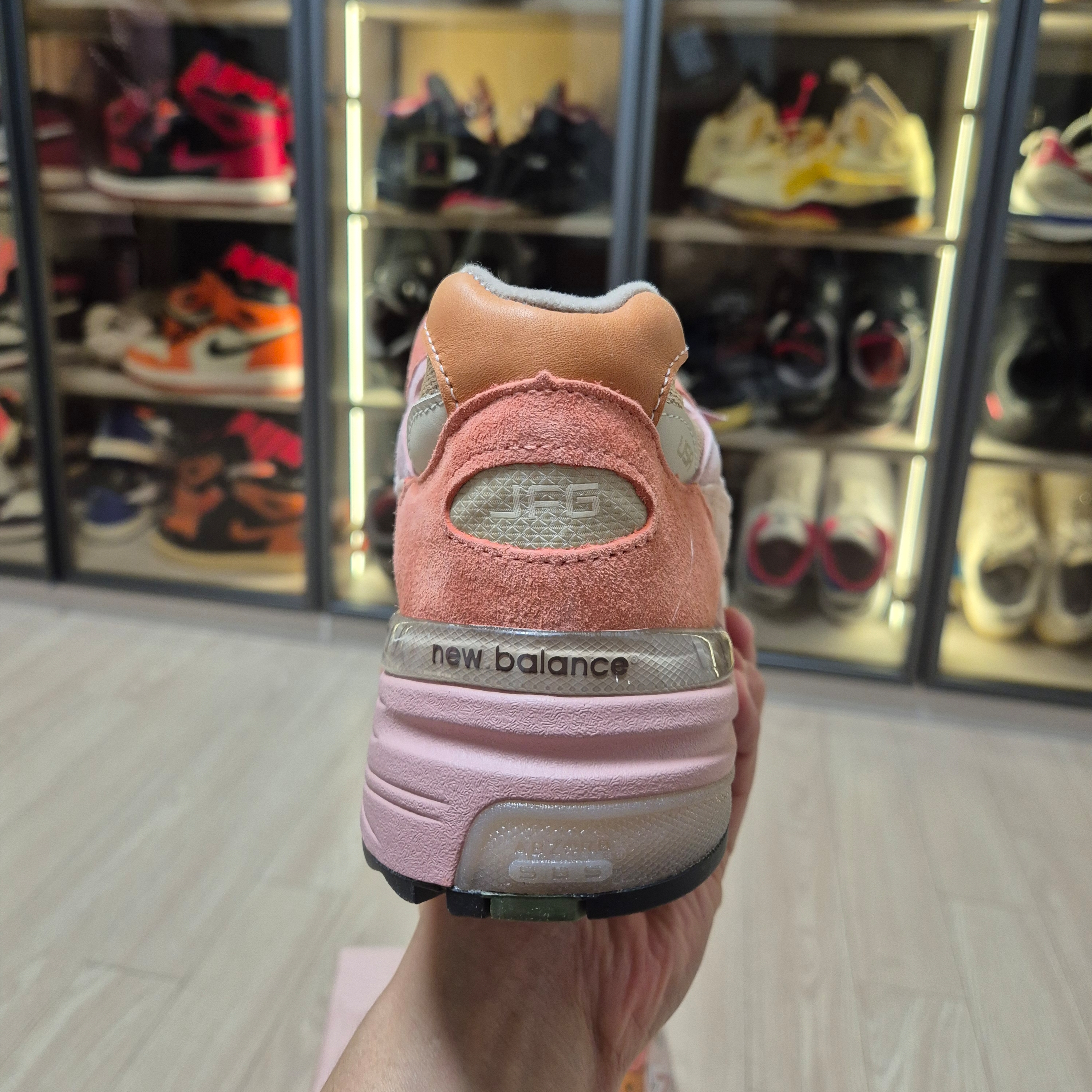 New Balance x Joe Freshgoods 992 Made in USA Aged Well 착용 스타일 - 5