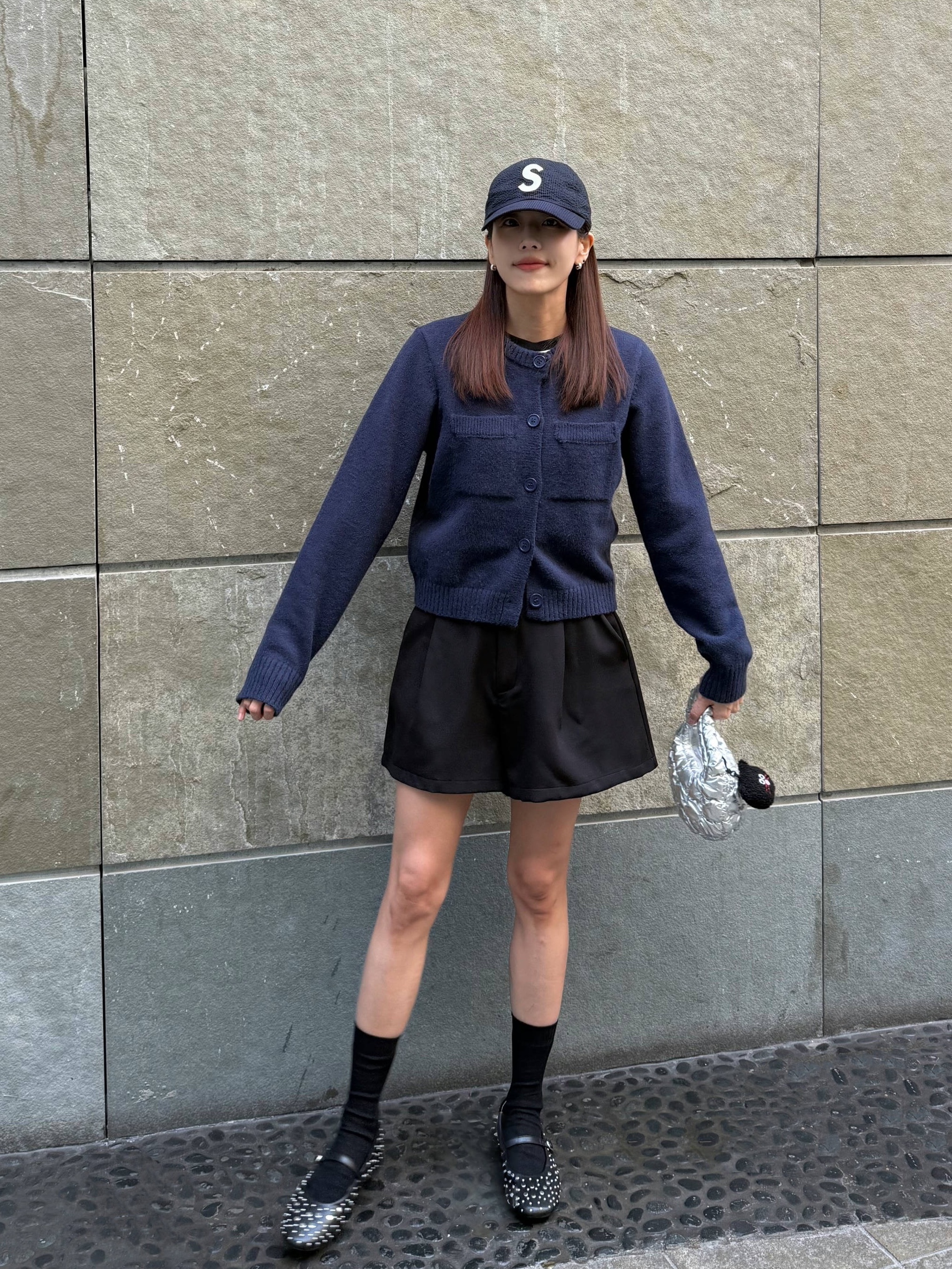 Supreme Seersucker S Logo 6-Panel Black - 24SS, COS Quilted Micro Bag Silver 착용 스타일 - 2