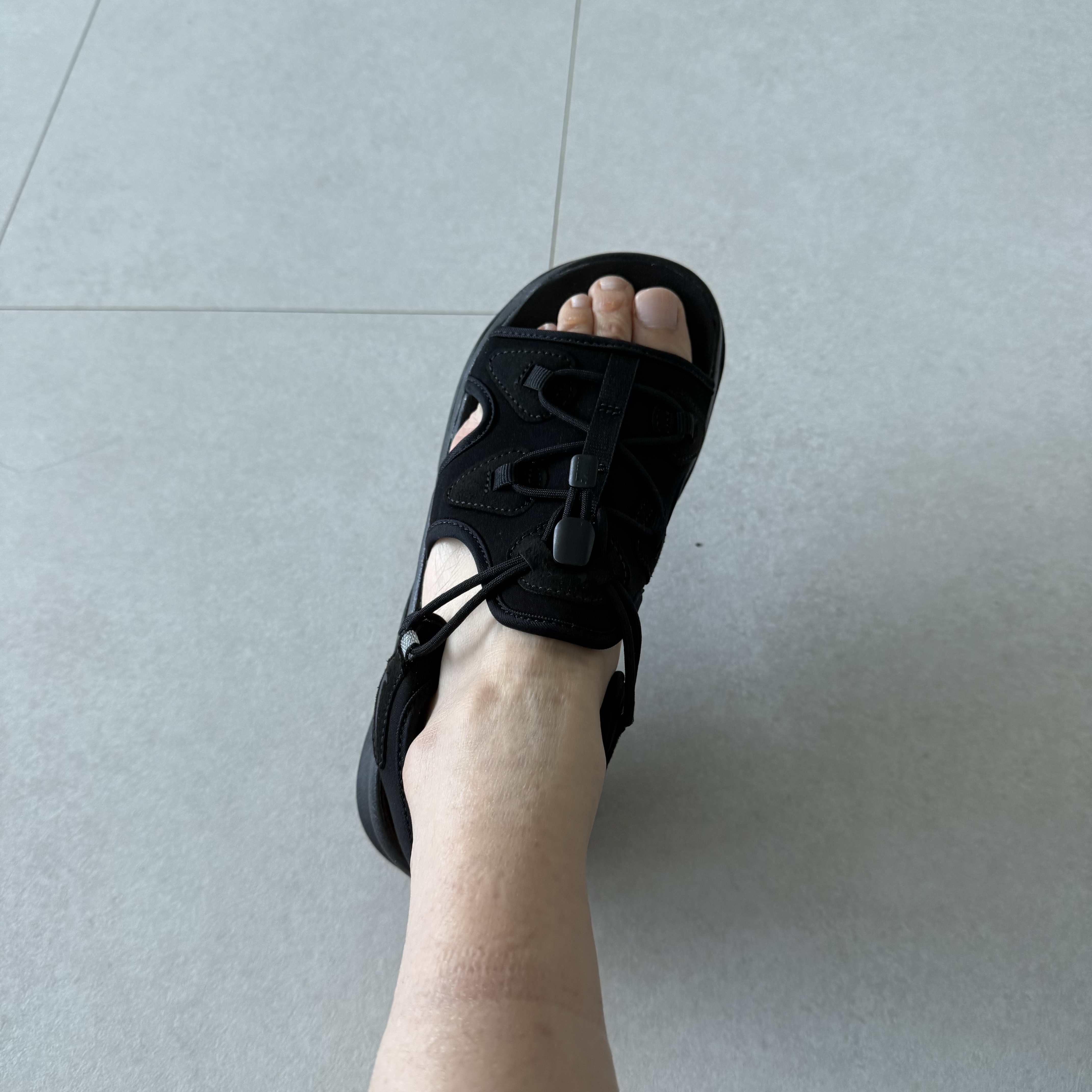 (W) Nike Air Max Koko Sandal Black 착용 스타일