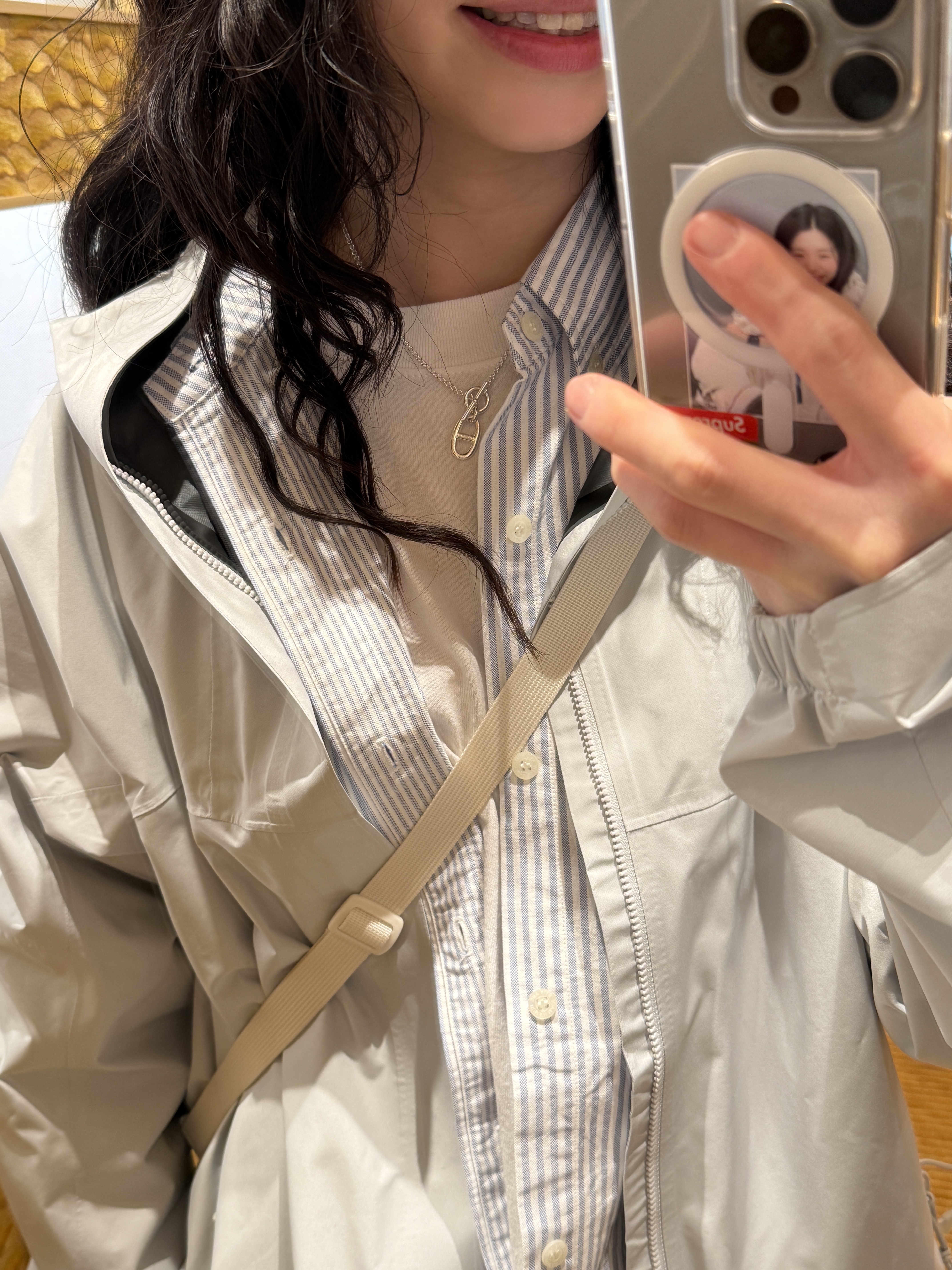(W) Hermes Chaine D'Ancre Pendant Sterling Silver, Human Made Stripe Oxford BD Shirt Blue 착용 스타일
