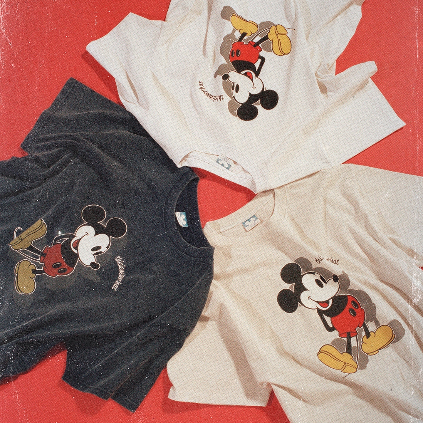 Thisisneverthat x Disney Mickey Classic T-Shirt Navy, Thisisneverthat x Disney Mickey Classic T-Shirt Light Heather Grey 착용 스타일