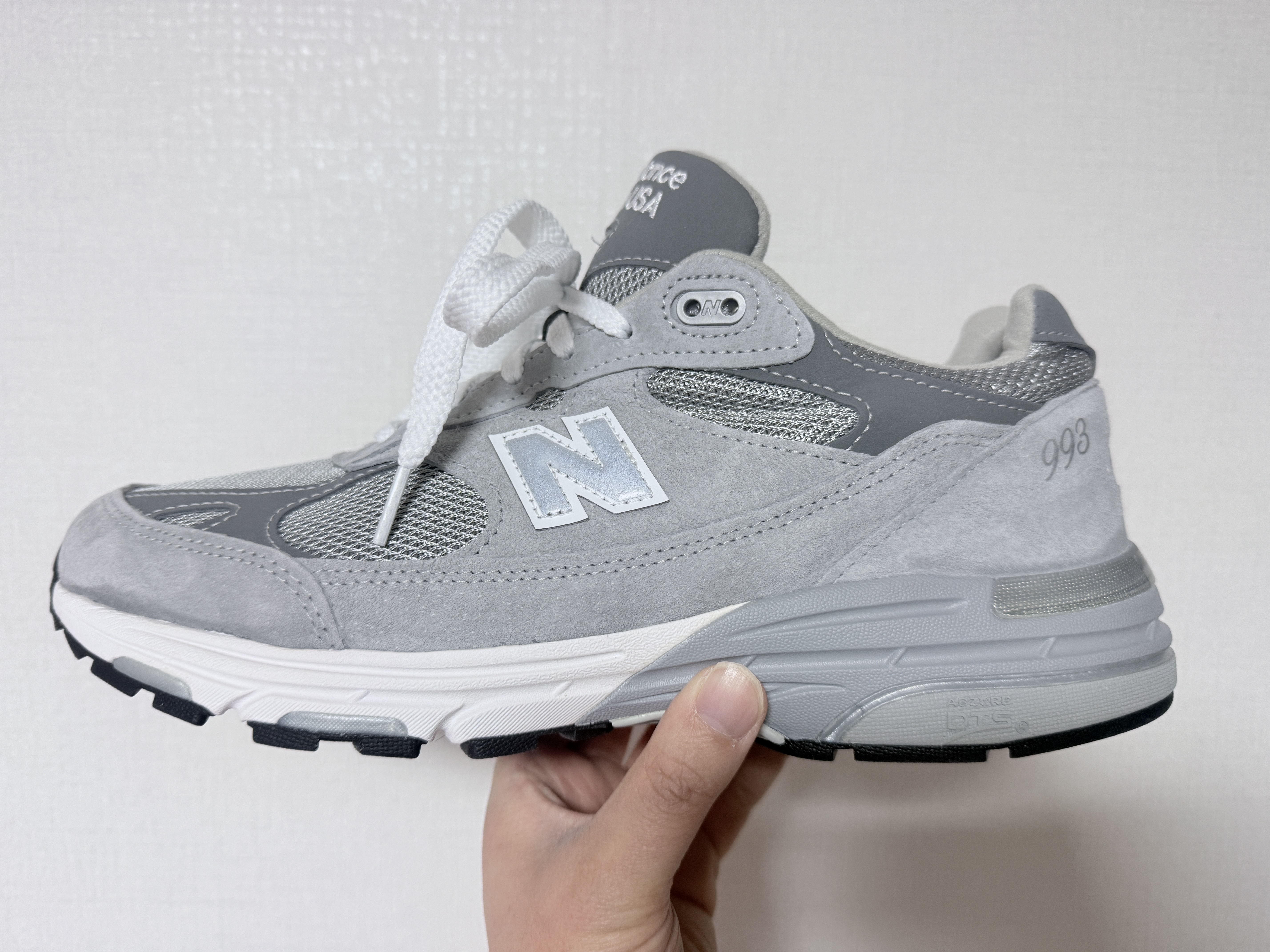 New Balance 993 Made in USA Grey - D Standard 착용 스타일