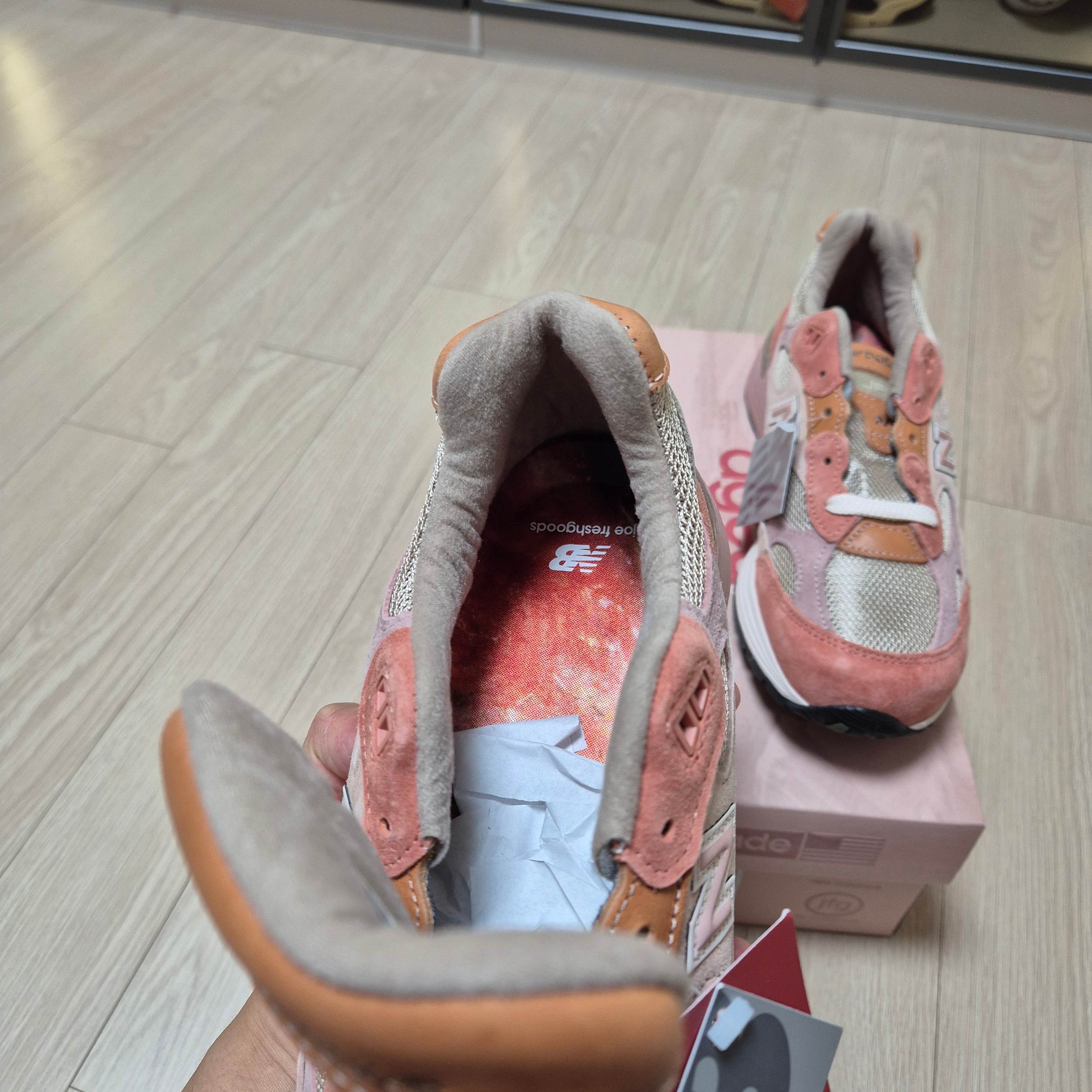 New Balance x Joe Freshgoods 992 Made in USA Aged Well 착용 스타일 - 7