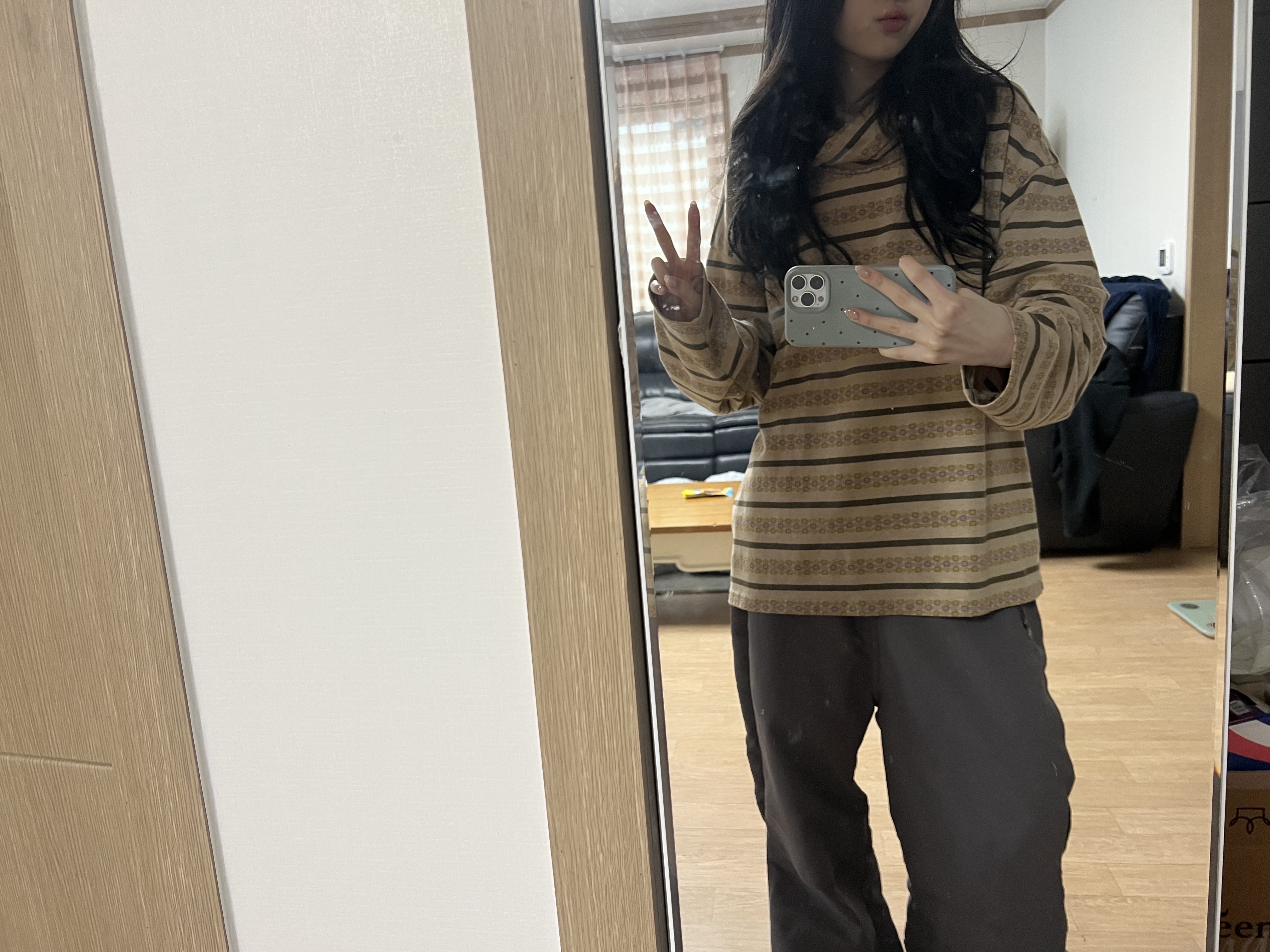 Kapital Sunrise Jacquard Striped Jersey Baggy High Neck Long Sleeve Beige Khaki 착용 스타일 - 3