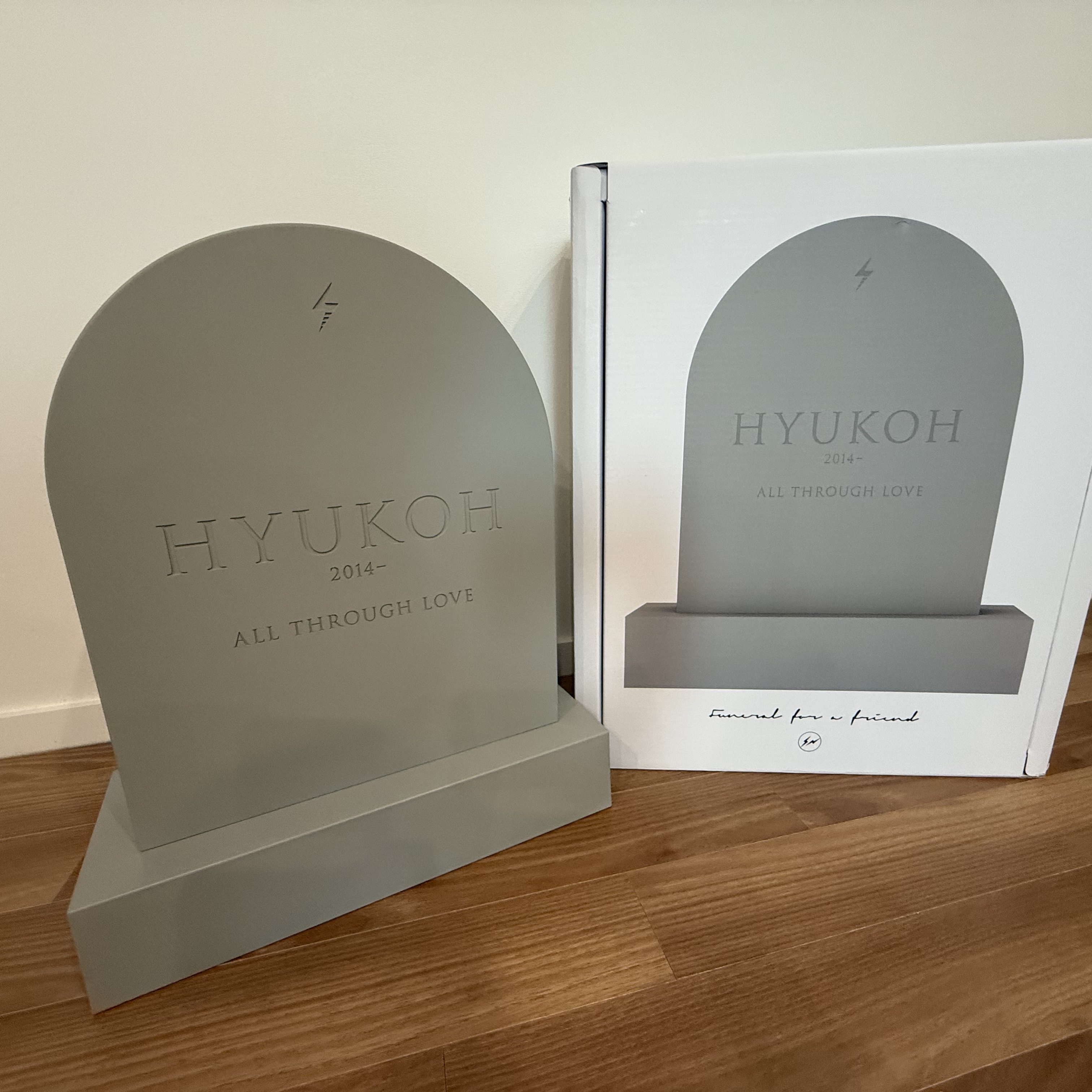 HYUKOH x Fragment Design Funeral For A Friend Vinyl Box Set 착용 스타일 - 2