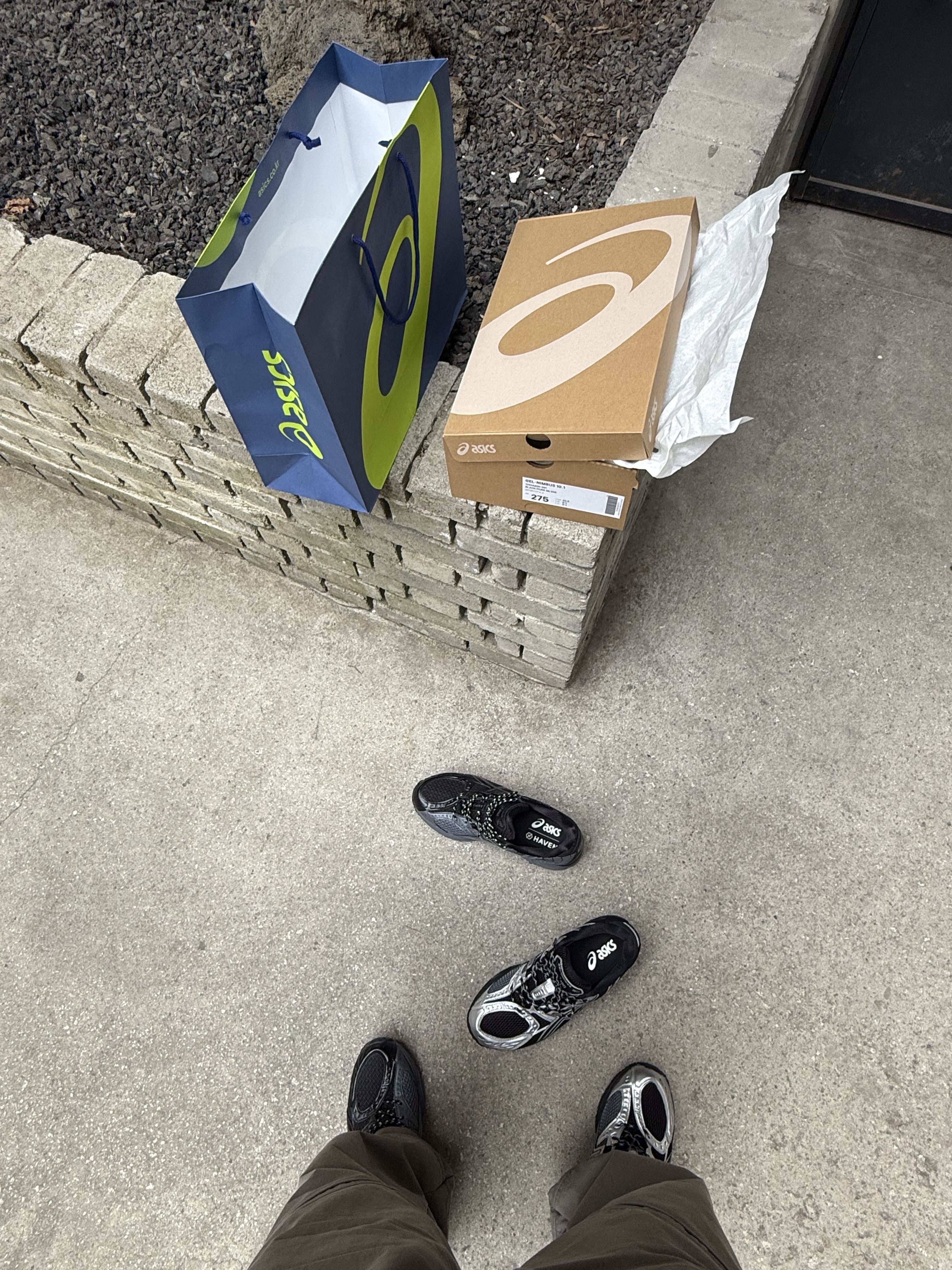 Asics Gel-Nimbus 10.1 Black Midnight, Asics Gel-Nimbus 10.1 Piedmont Grey Pure Silver 착용 스타일 - 8