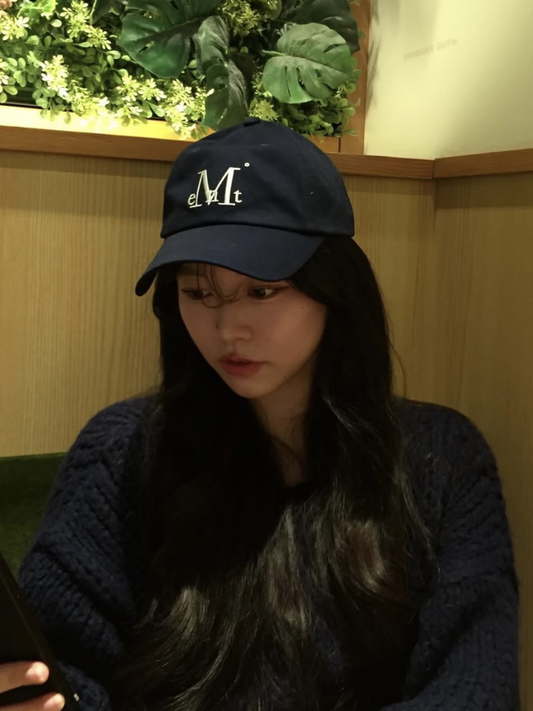 MUCENT Signature Ballcap Navy 착용 스타일 - 1