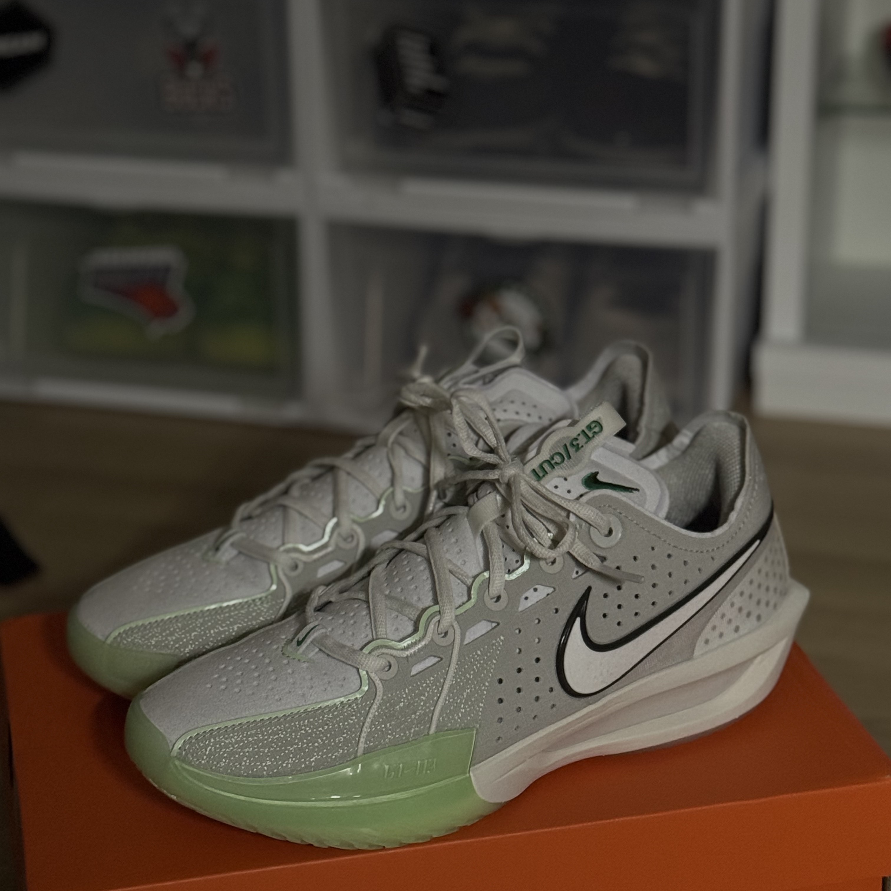 Nike Air Zoom GT Cut 3 EP Summit White Picante Red 착용 스타일