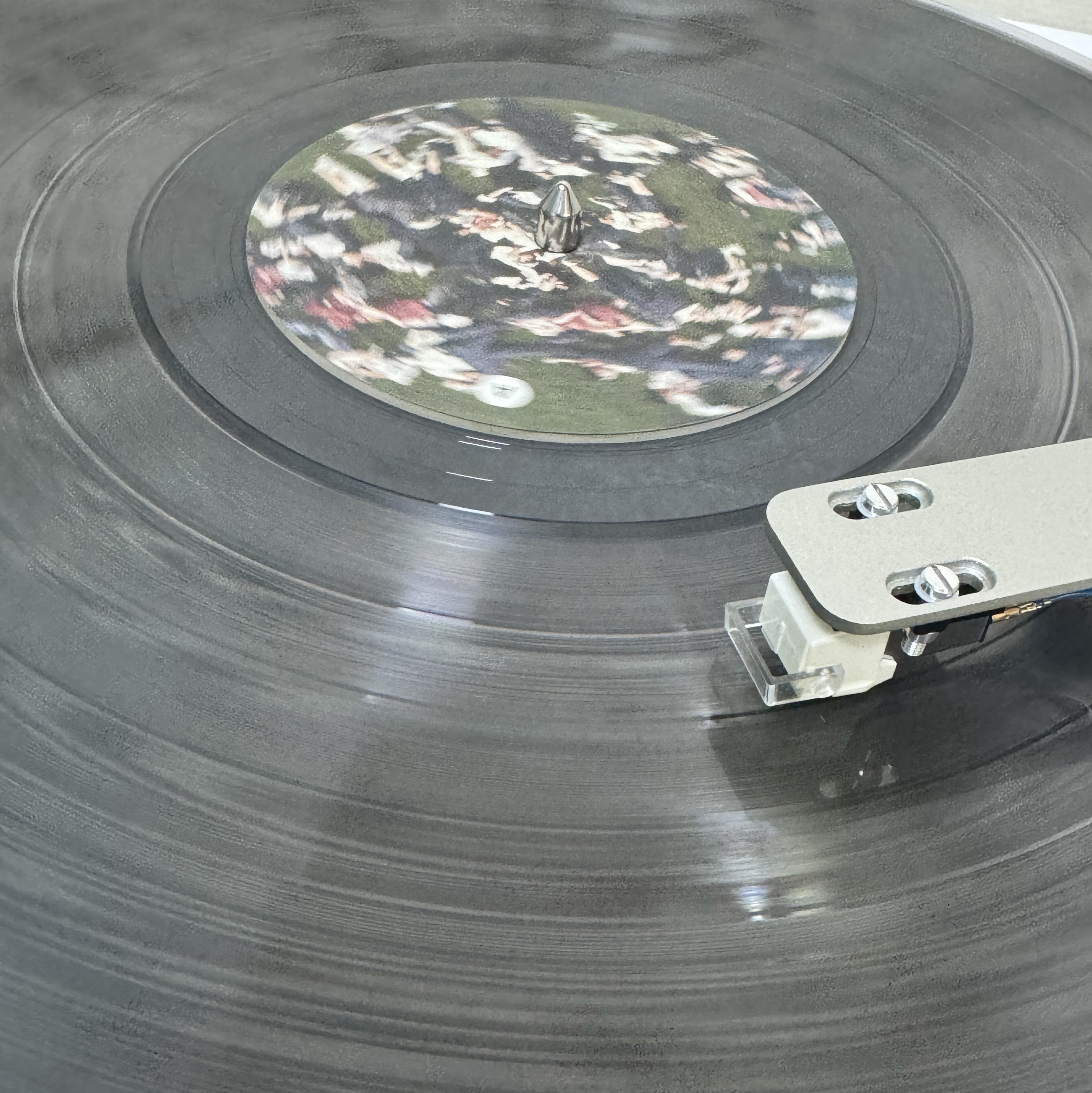 Hyukoh x Sunsetrollercoaster AAA LP Two Coloured Marbled 착용 스타일