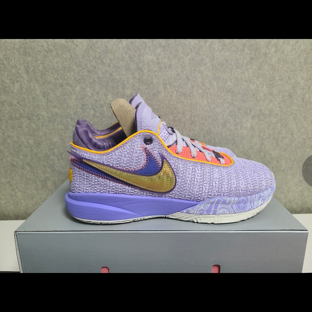 Nike LeBron XX EP Violet Frost 착용 스타일