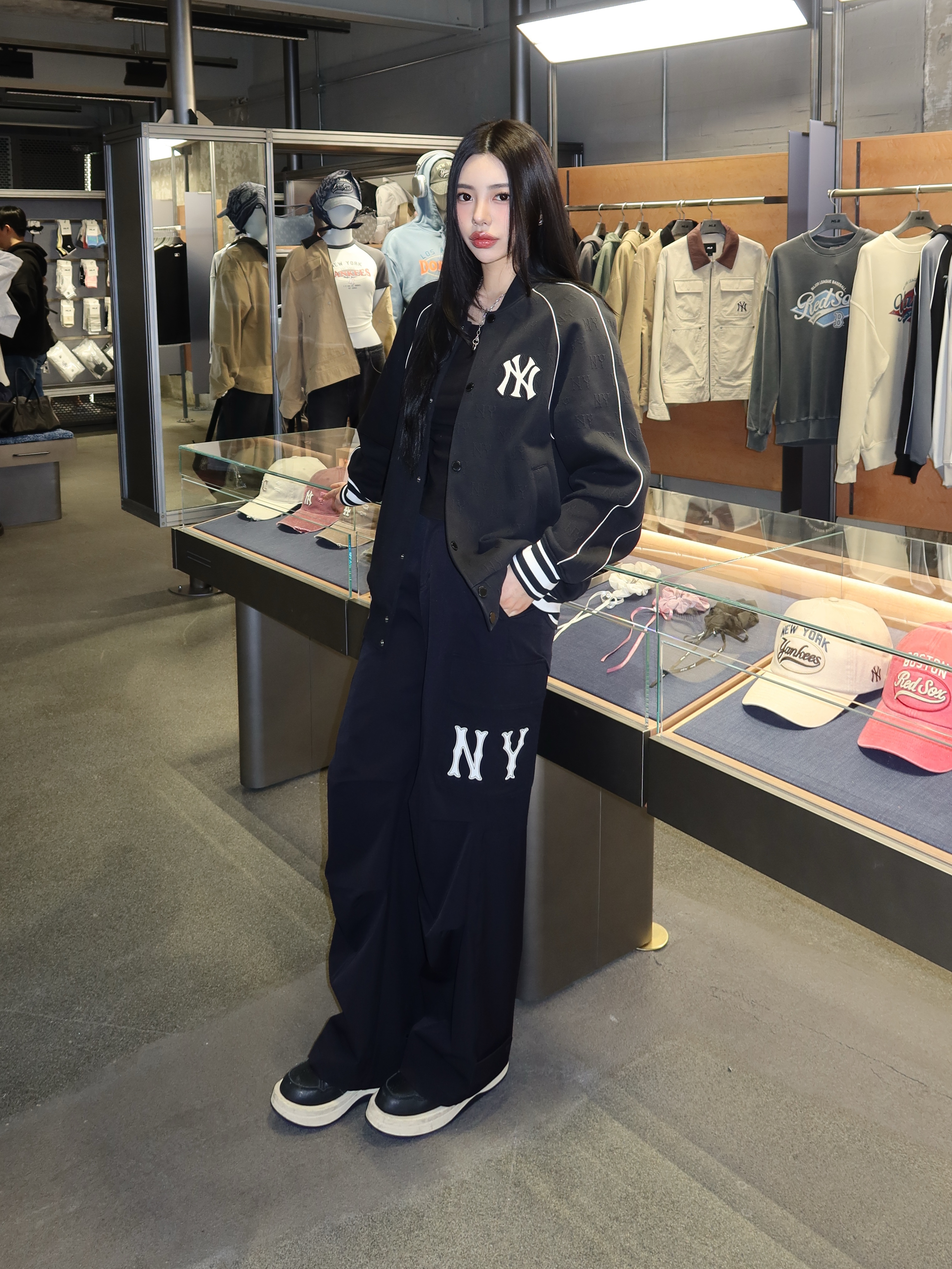Converse x Drkshdw Turbowpn Black Cream 착용 스타일 - 1