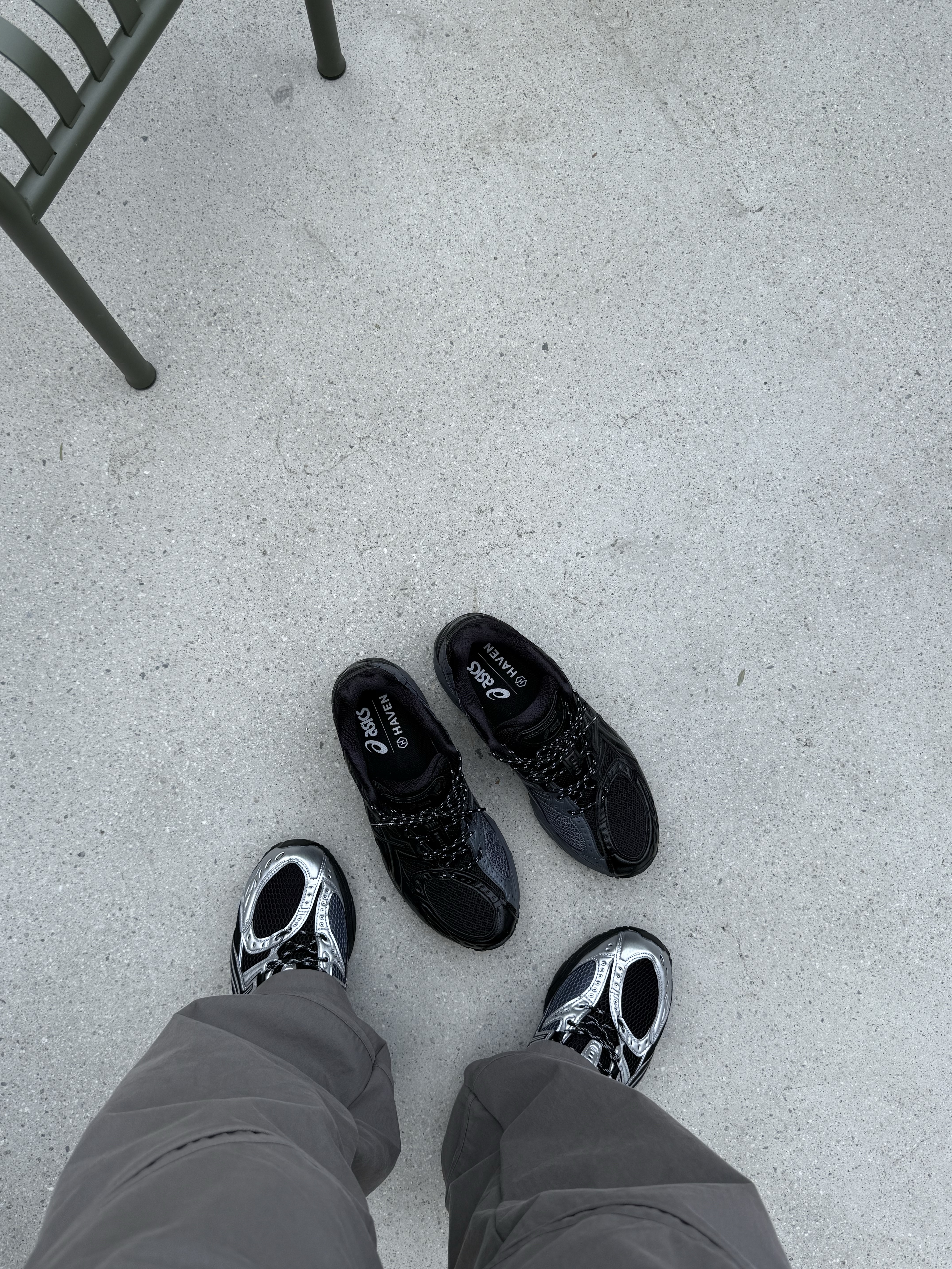 Asics Gel-Nimbus 10.1 Black Midnight, Asics Gel-Nimbus 10.1 Piedmont Grey Pure Silver 착용 스타일 - 4