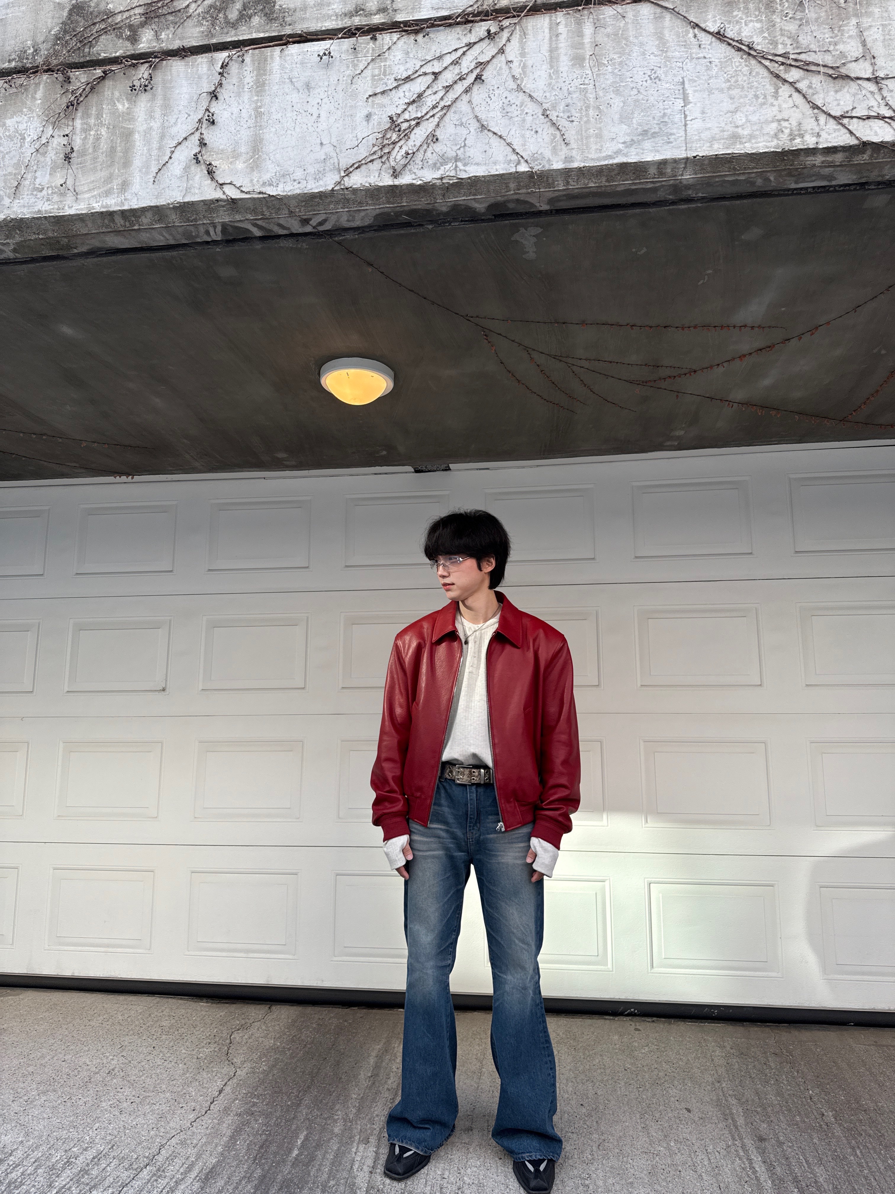 Nonnod Finger Hole Henry Neck T-Shirt Oatmeal, Kamien x MJD Double Hole Belt Black Shearling Calfskin 착용 스타일 - 2