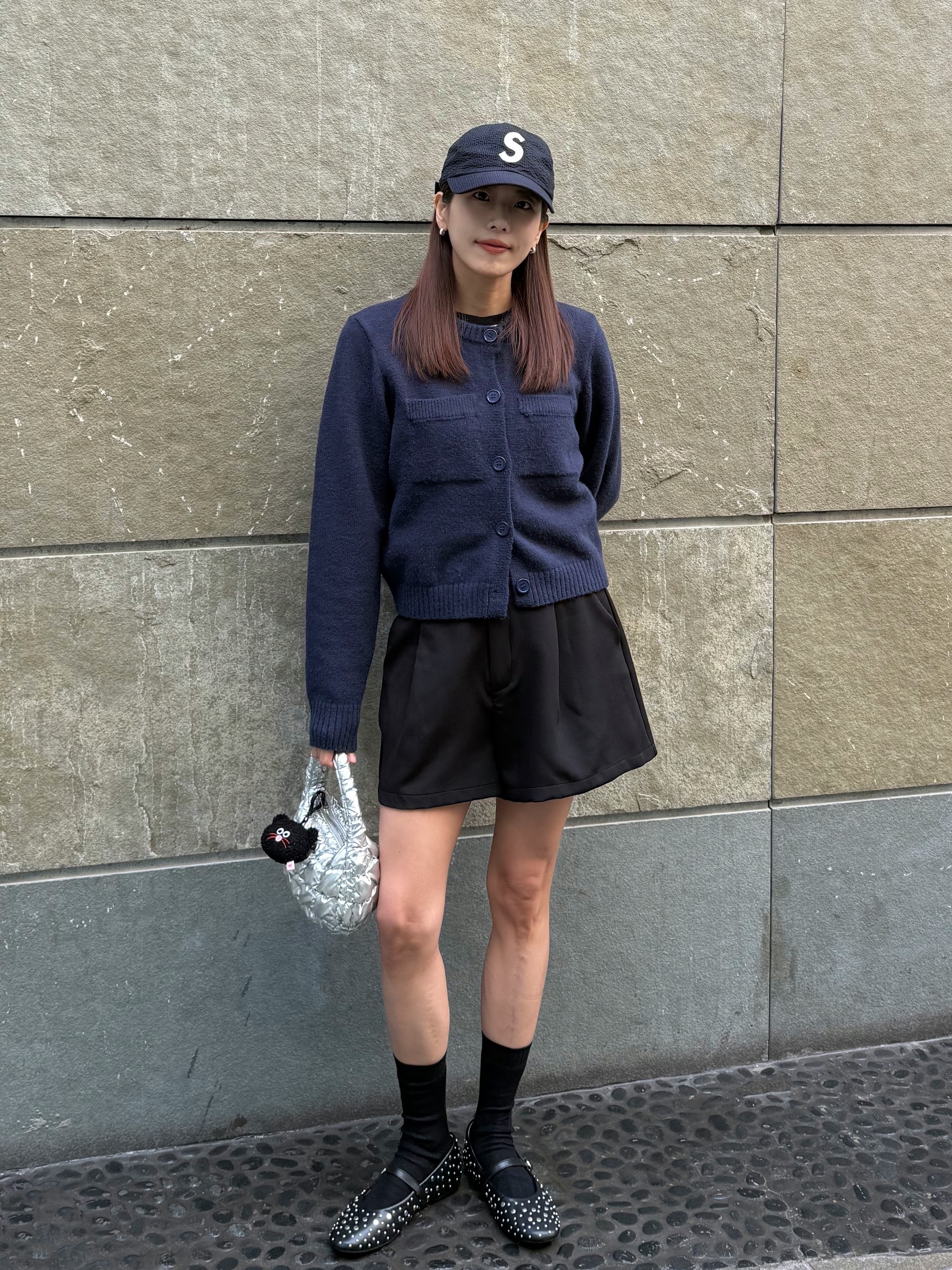 Supreme Seersucker S Logo 6-Panel Black - 24SS, COS Quilted Micro Bag Silver 착용 스타일 - 1