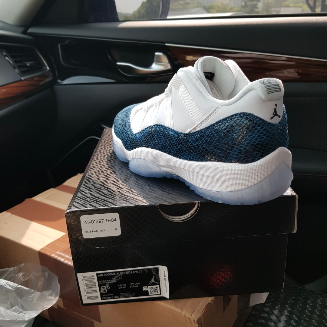 Jordan 11 Retro Low Navy Snakeskin 2019 착용 스타일