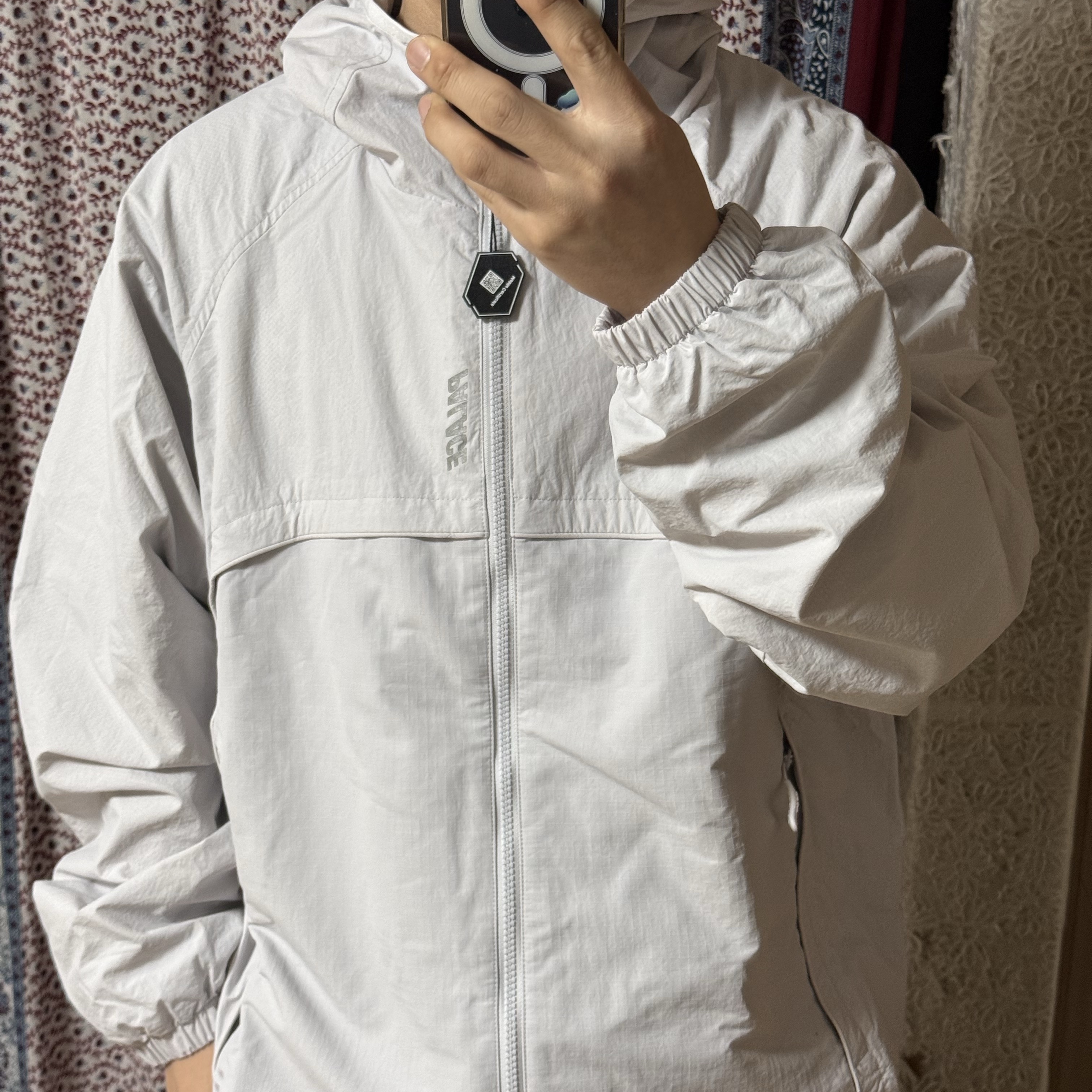 Palace Micro Jacket Grey - 23FW 착용 스타일