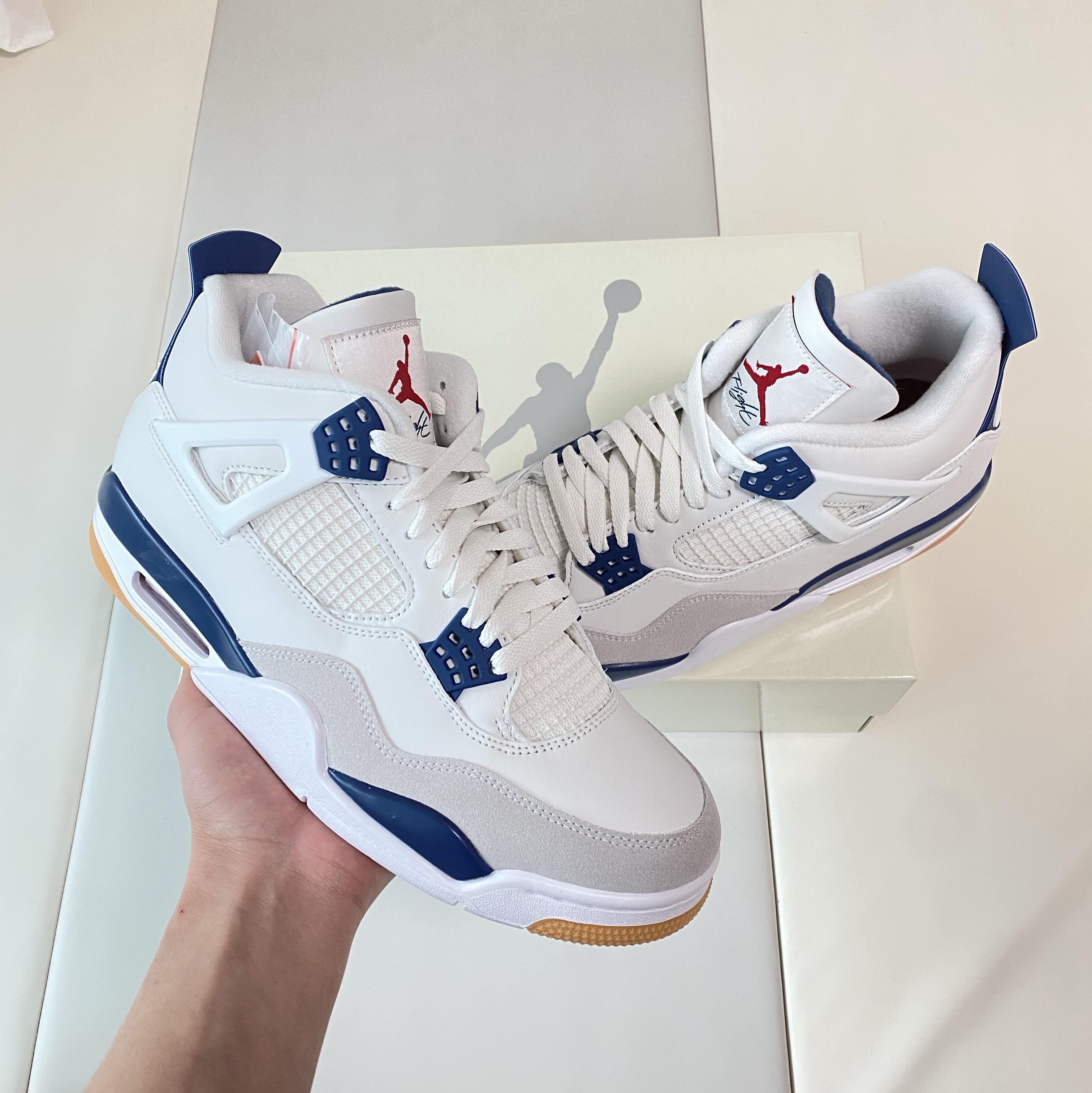 Jordan 4 x Nike SB Retro SP Navy 착용 스타일 - 1