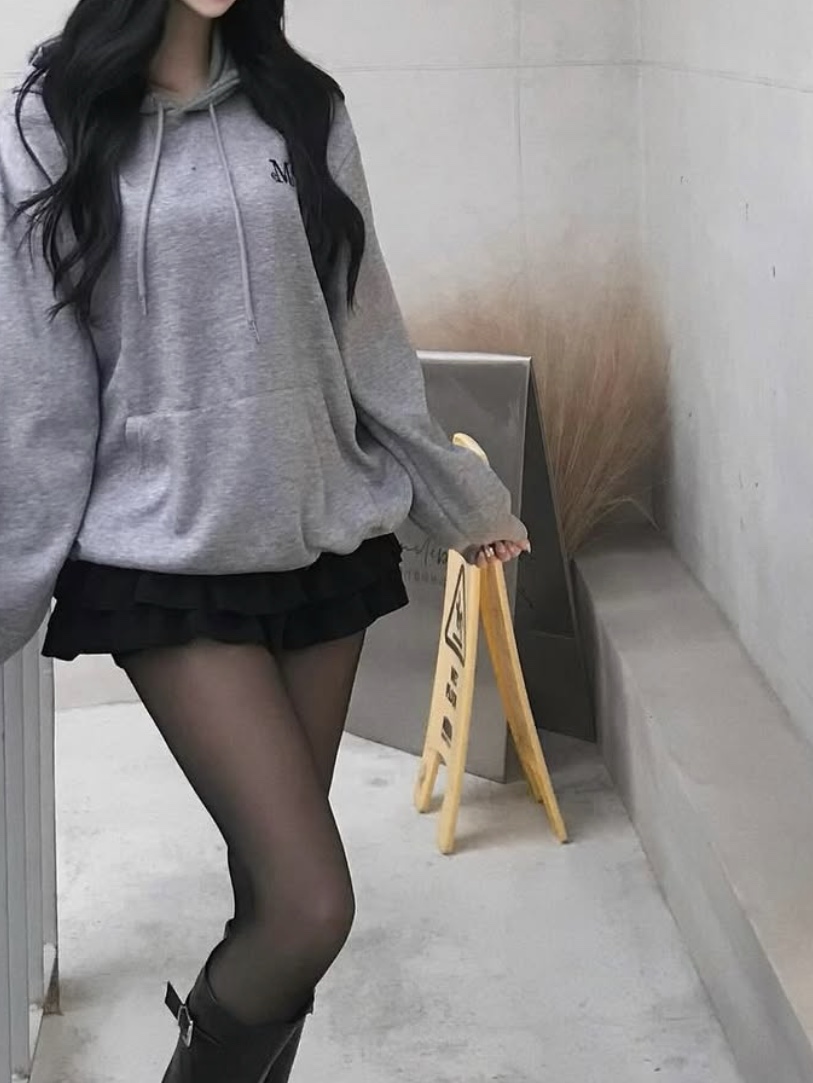 Signature Basic Logo Hood T Gray 착용 스타일 - 3